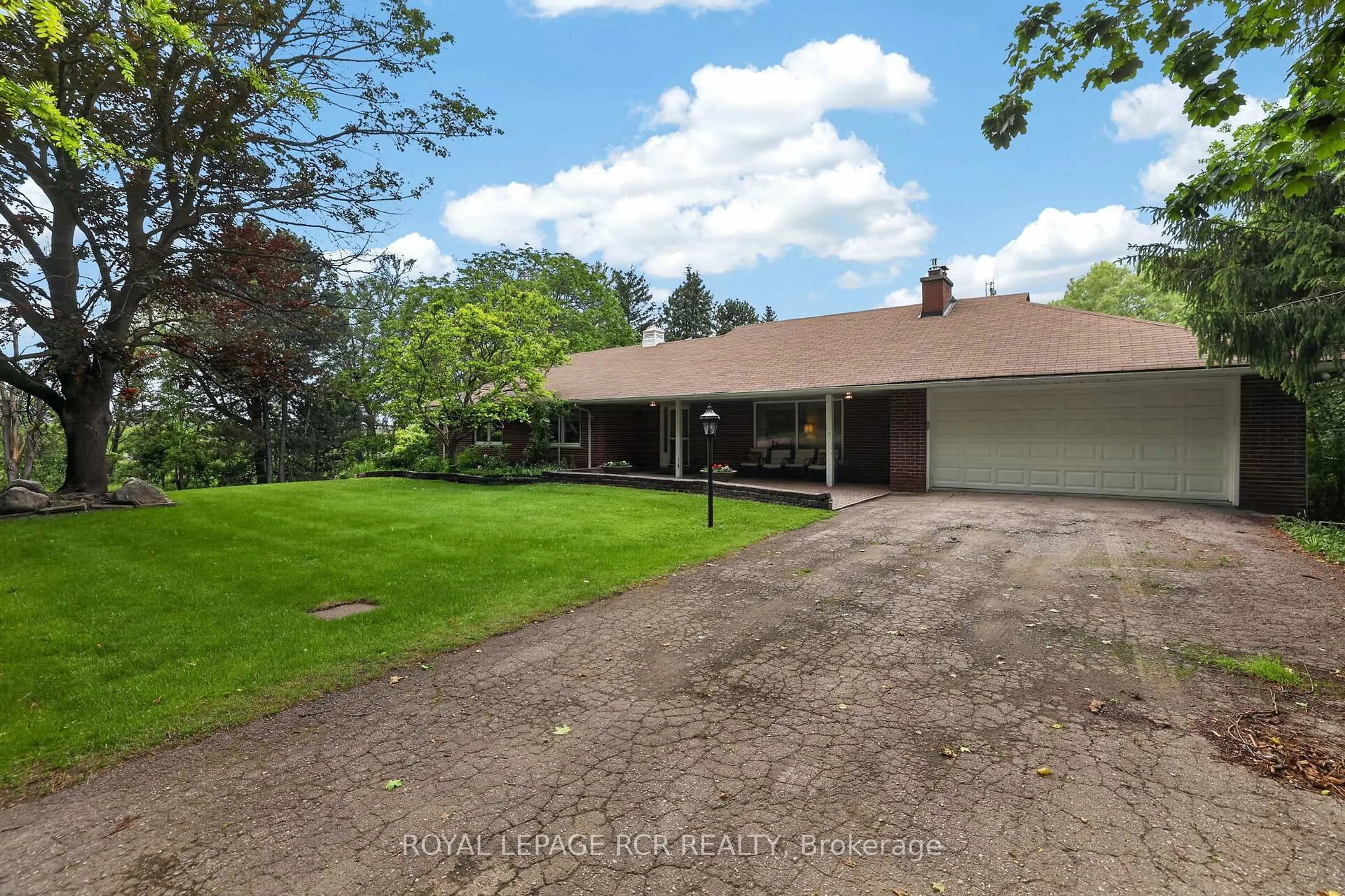 A pic from outside/outdoor area/front of a property/back of a property/a pic from drone, unknown for 3410 19th Sdrd, King Ontario L0G 1J0
