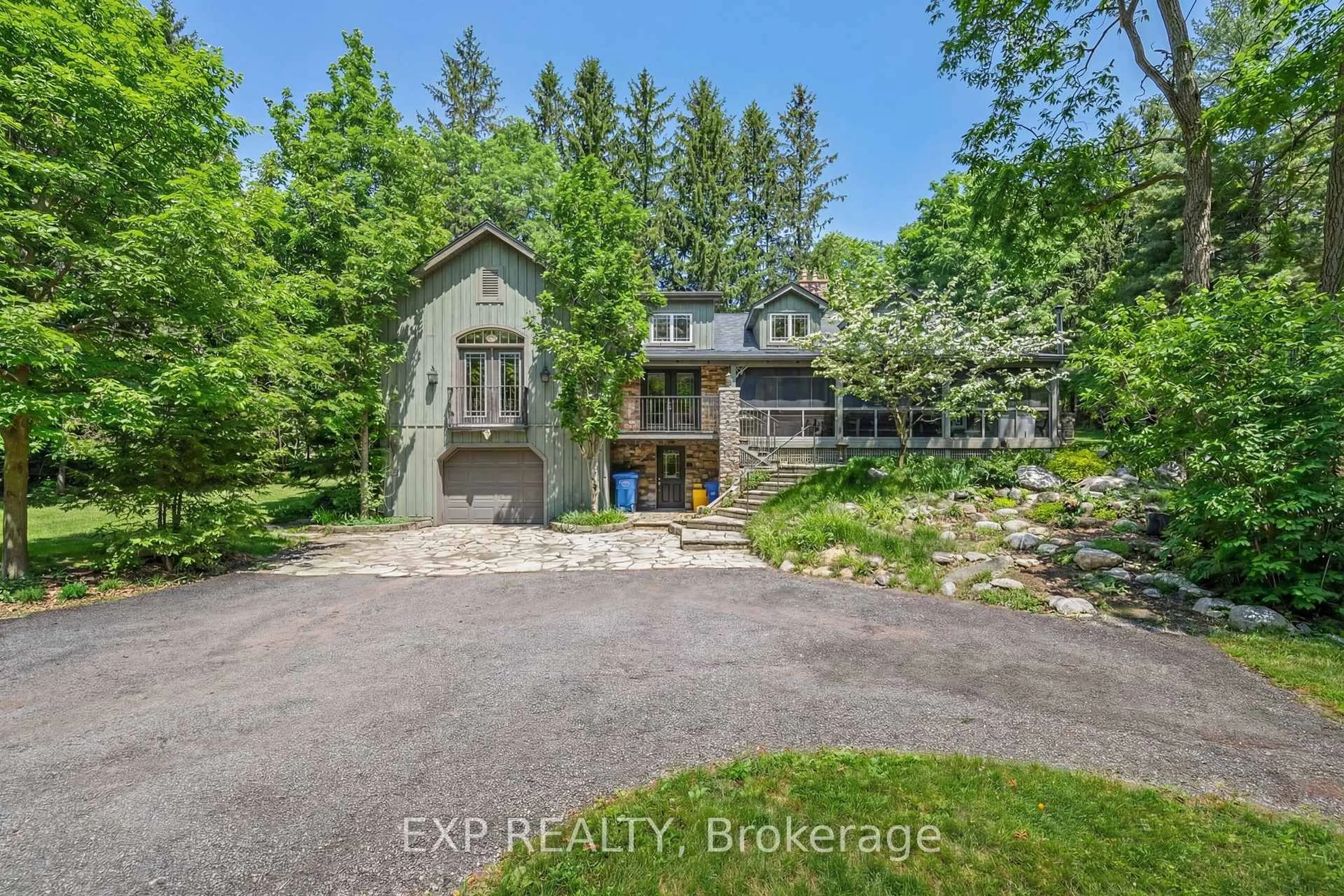 A pic from outside/outdoor area/front of a property/back of a property/a pic from drone, water/lake/river/ocean view for 115 Fog Rd, King Ontario L7B 1A3