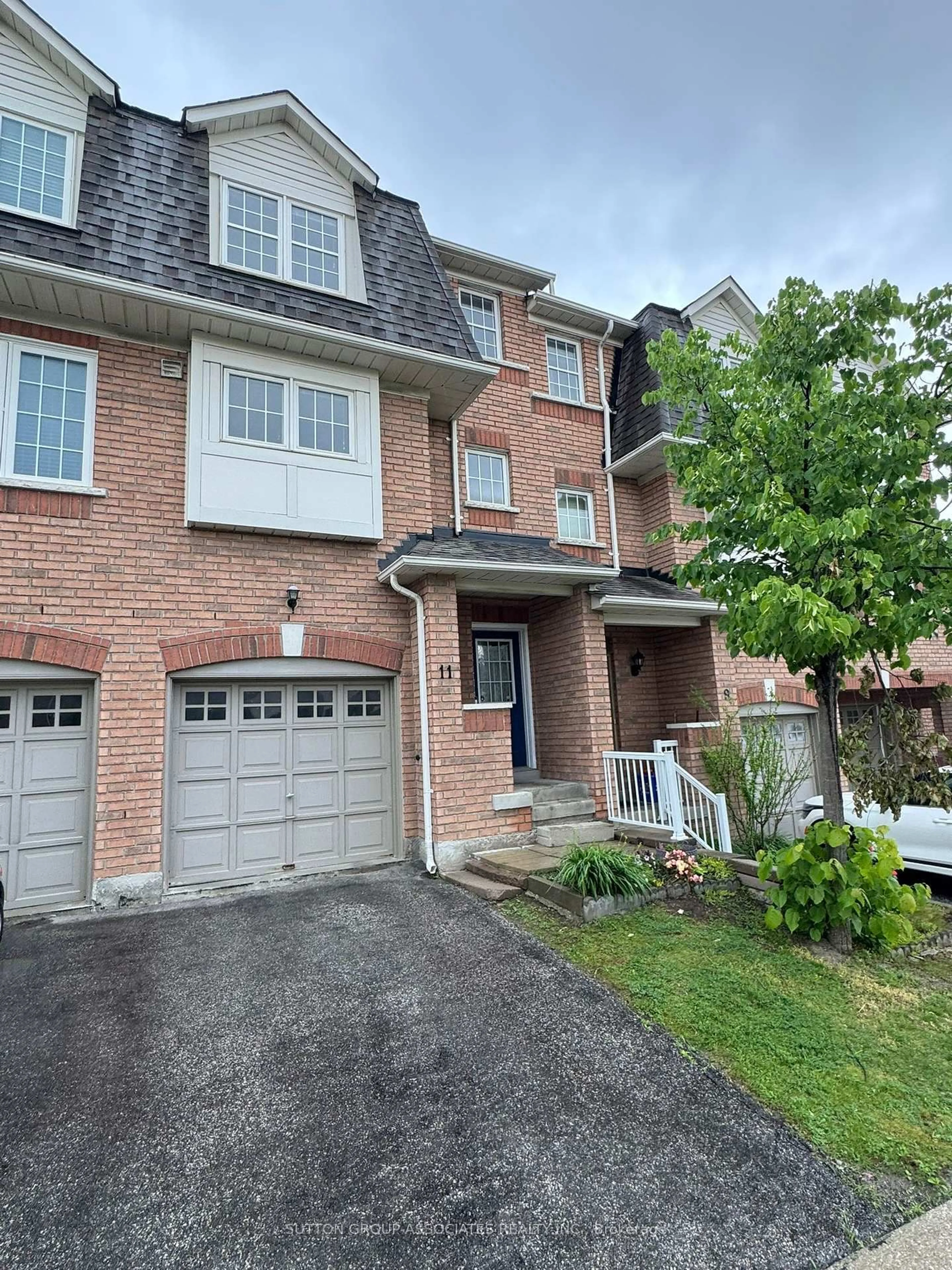 Home with brick exterior material, street for 11 Nakina Way, Markham Ontario L3R 5Y7