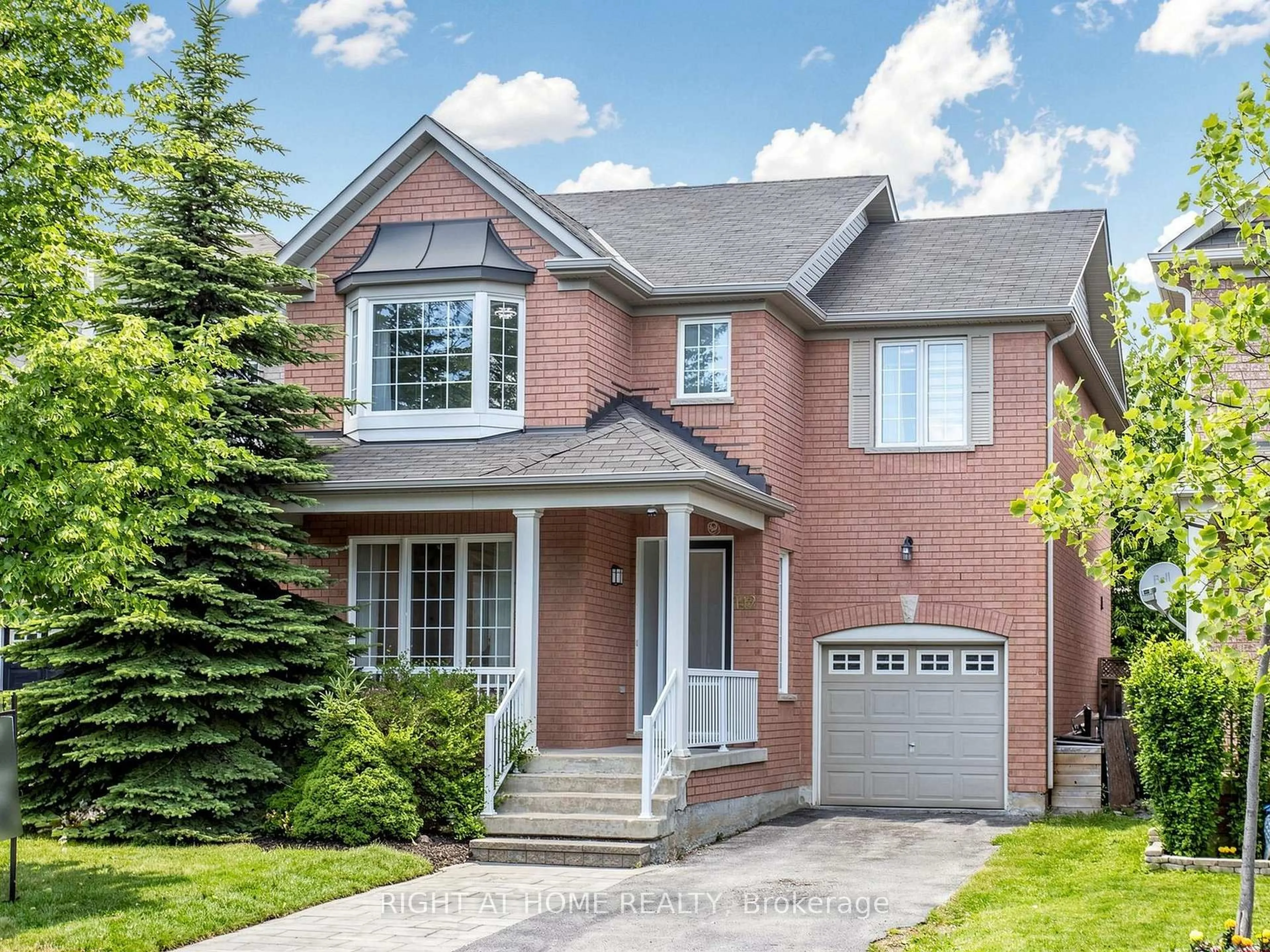 Home with brick exterior material, street for 142 Alfred Smith Way, Newmarket Ontario L3X 3B9