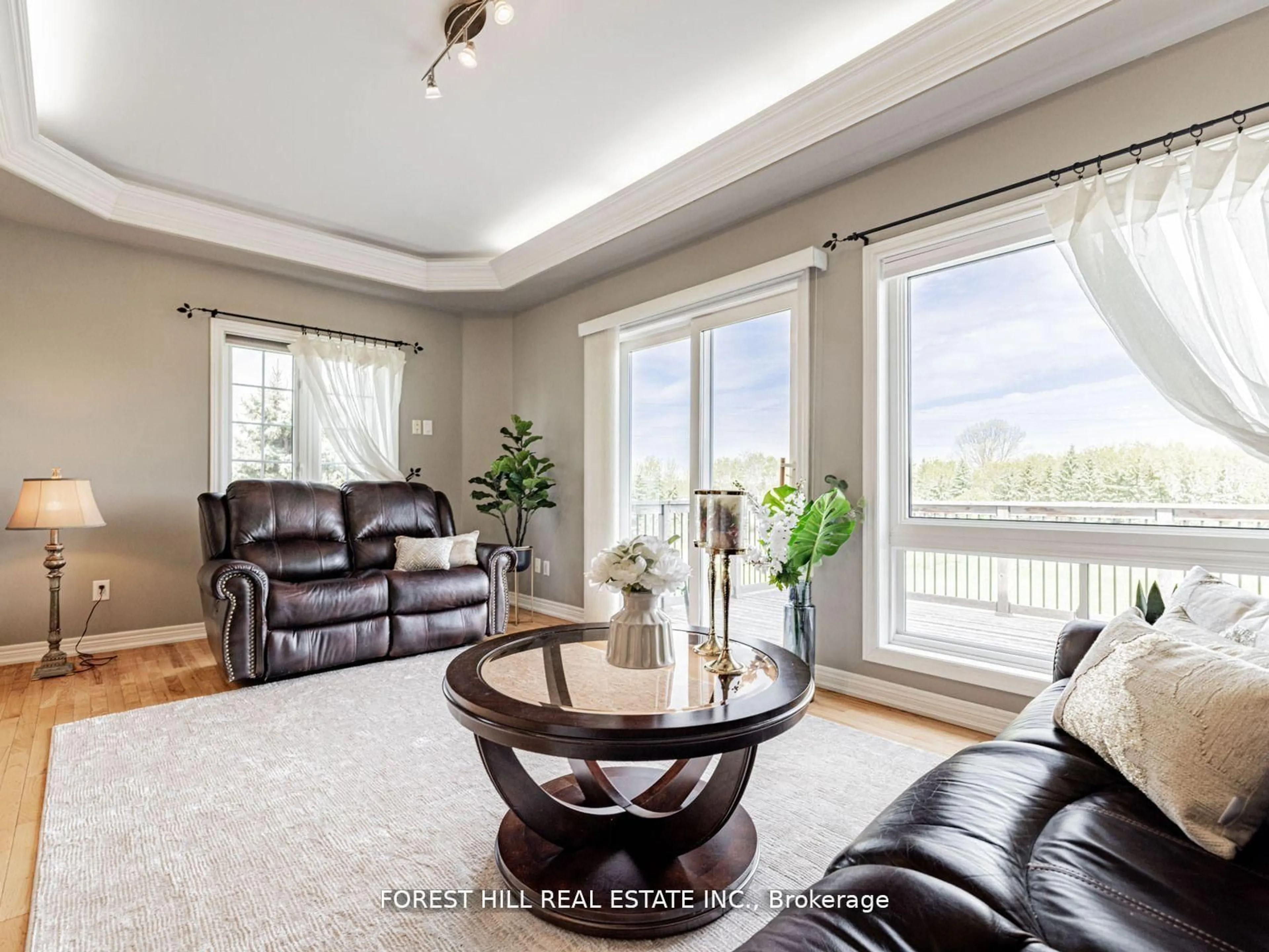Living room with furniture, unknown for 614 Mcbean Ave, Newmarket Ontario L3X 2L5