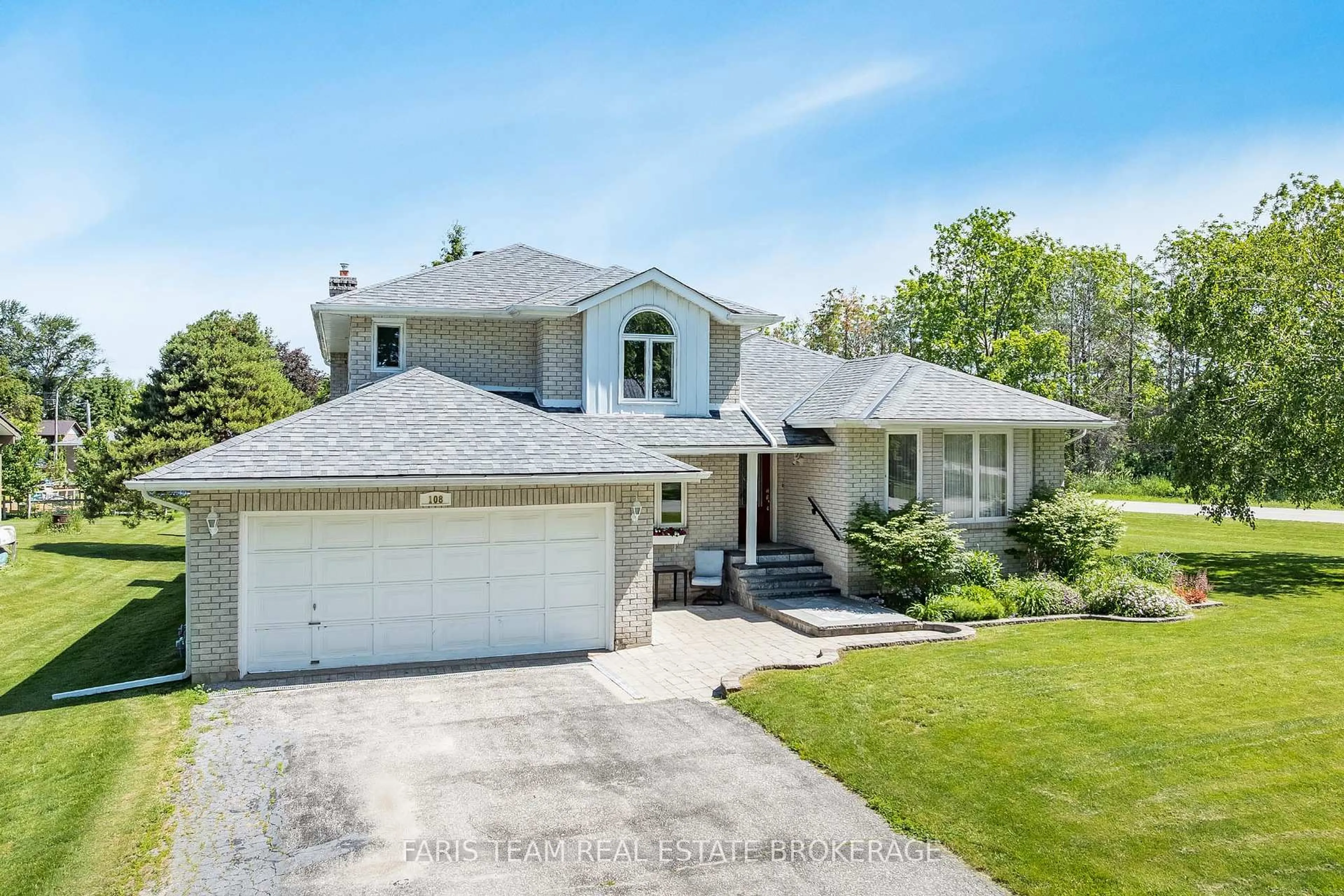 A pic from outside/outdoor area/front of a property/back of a property/a pic from drone, street for 108 Sixth St, Brock Ontario L0K 1A0