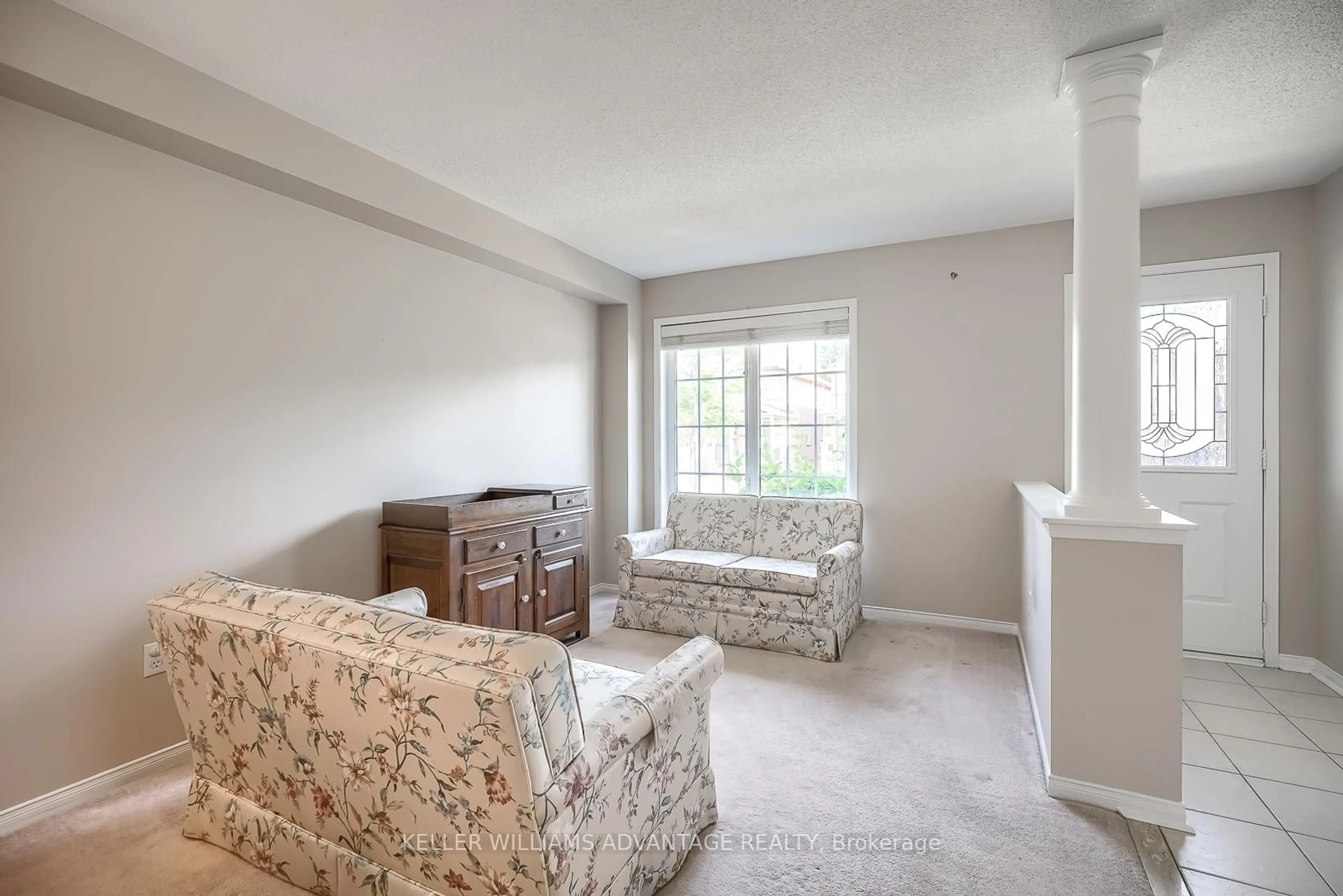 Living room with furniture, unknown for 312 Castlemore Ave, Markham Ontario L6C 2R5