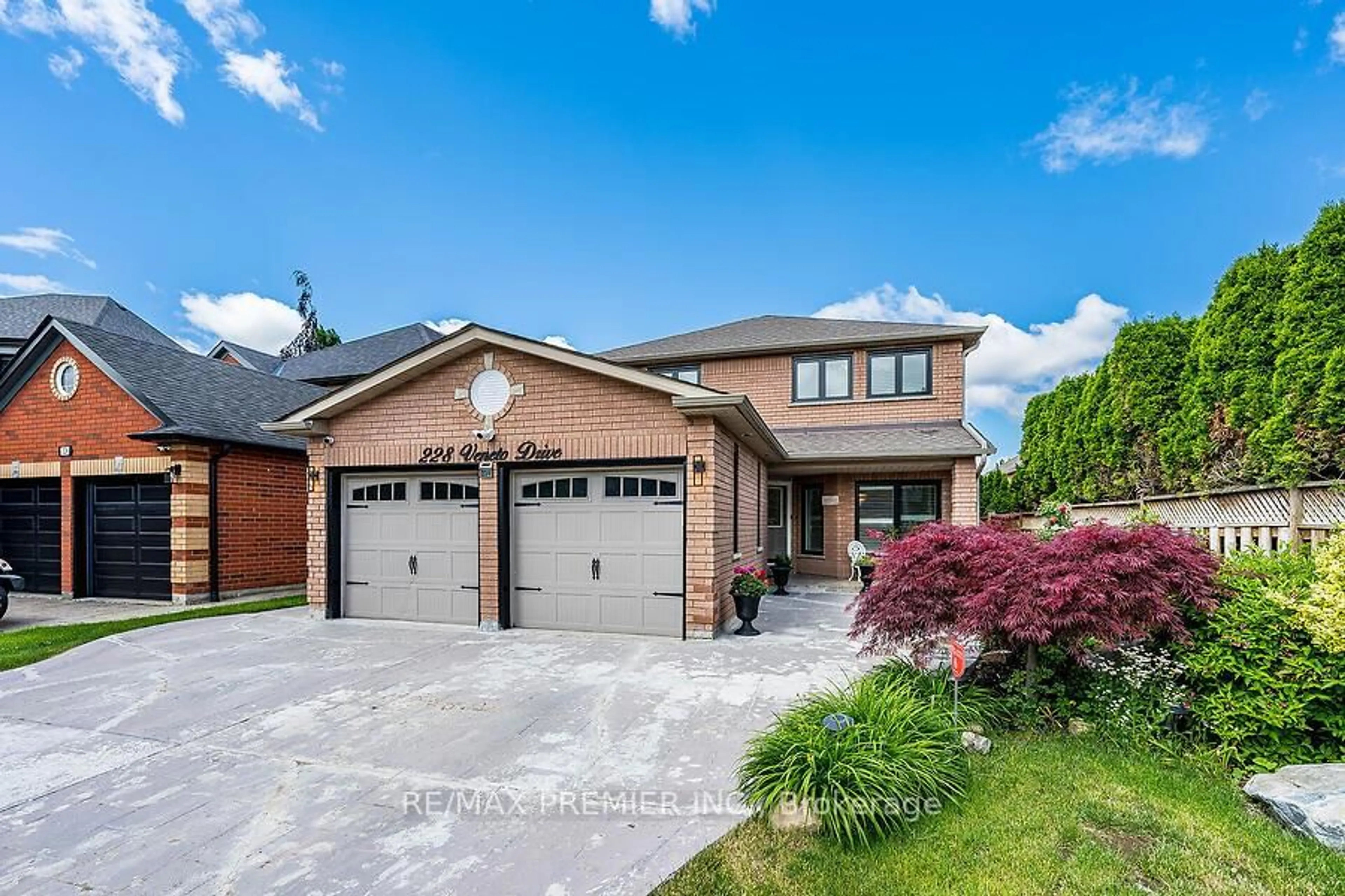 Home with brick exterior material, street for 228 Veneto Dr, Vaughan Ontario L4L 8X7