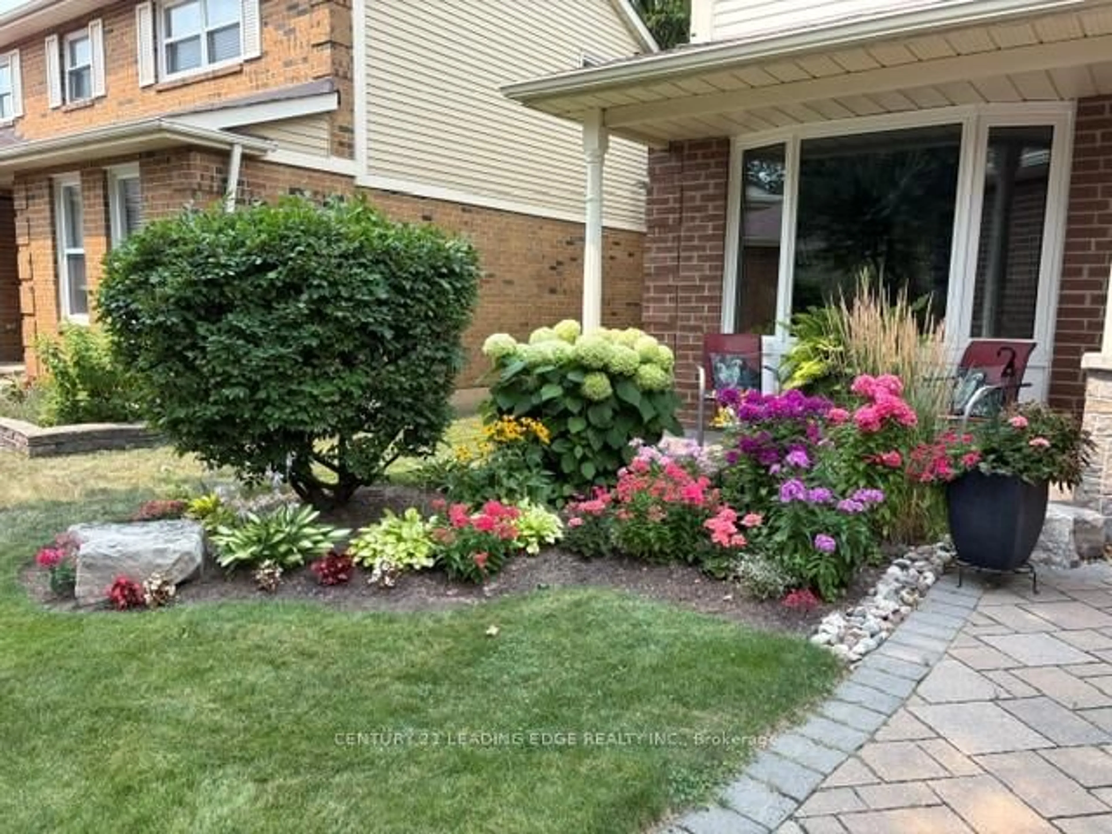 Patio, street for 50 Meyer Circ, Markham Ontario L3P 4C4