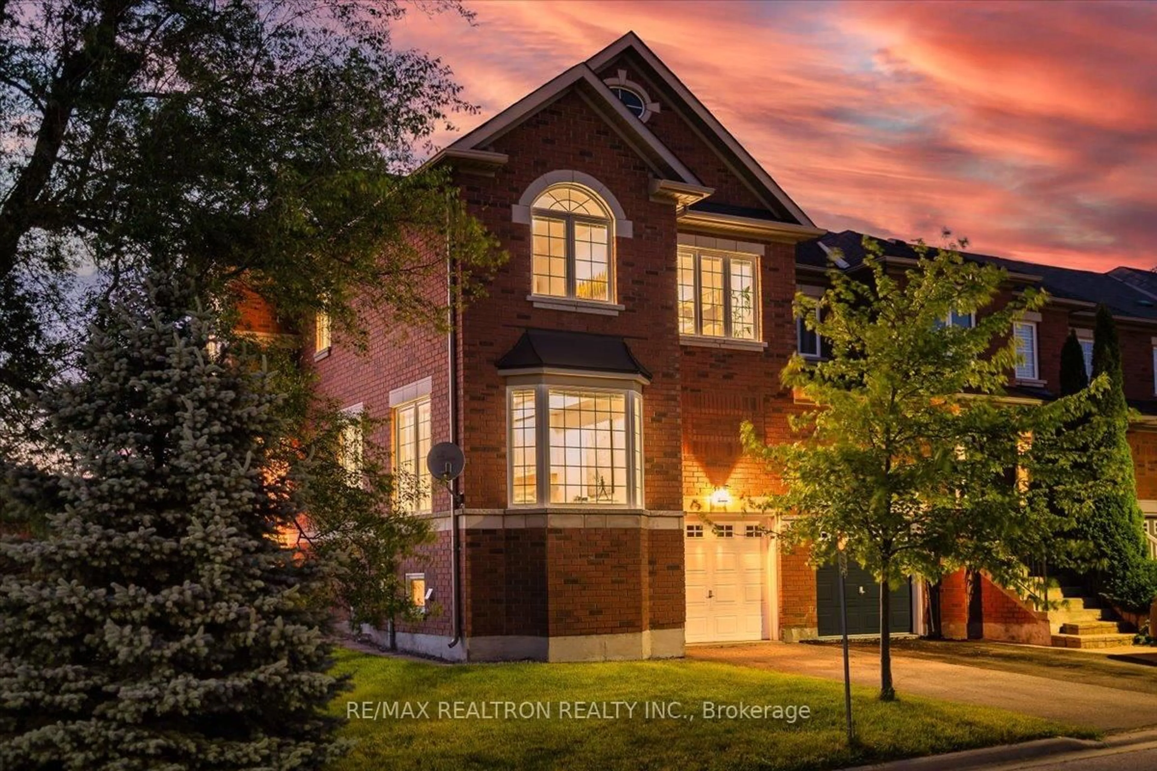 Home with brick exterior material, street for 8 Townwood Dr #86, Richmond Hill Ontario L4E 4Y3