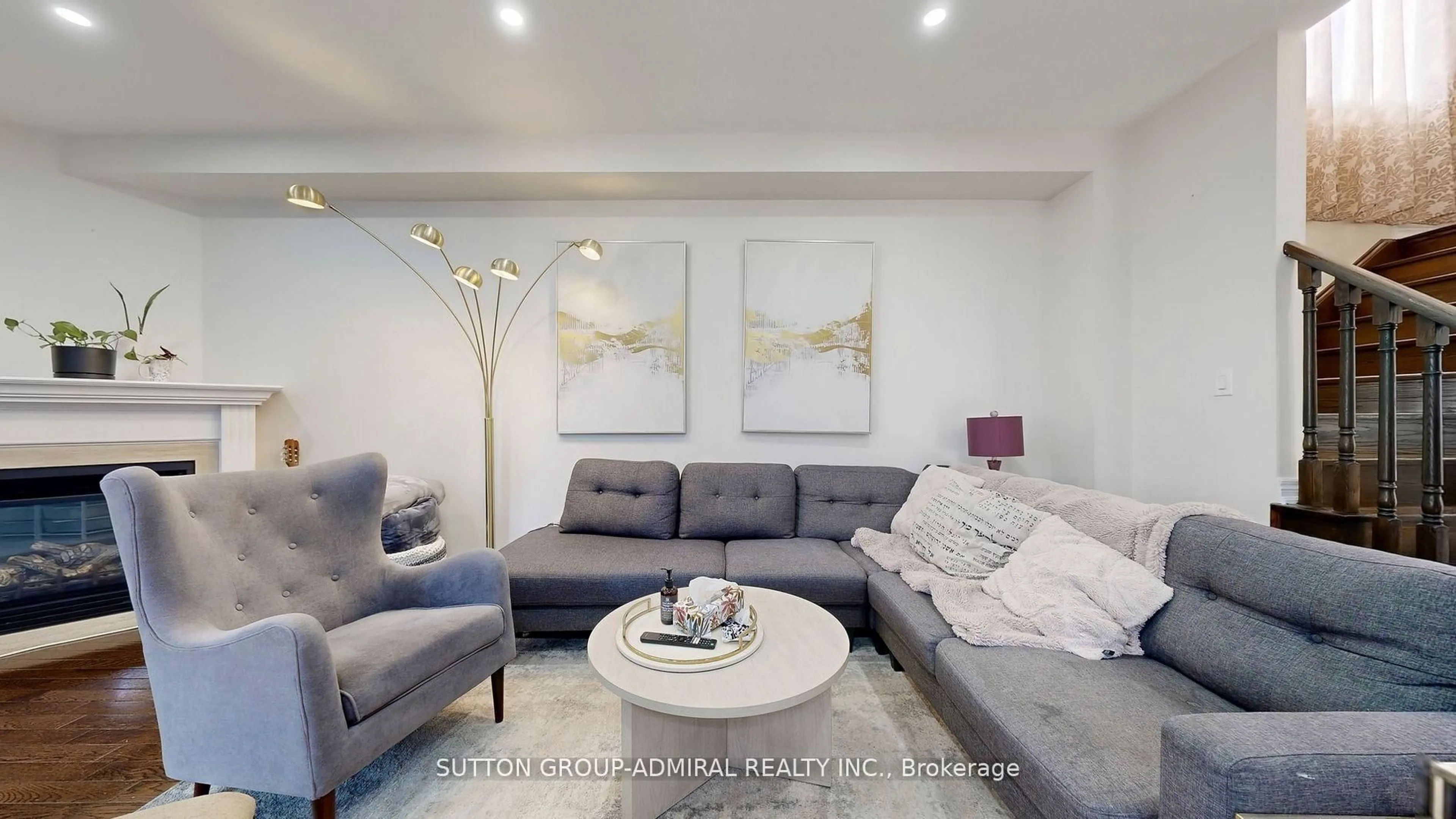 Living room with furniture, unknown for 27 Givon St, Vaughan Ontario L6A 0W2