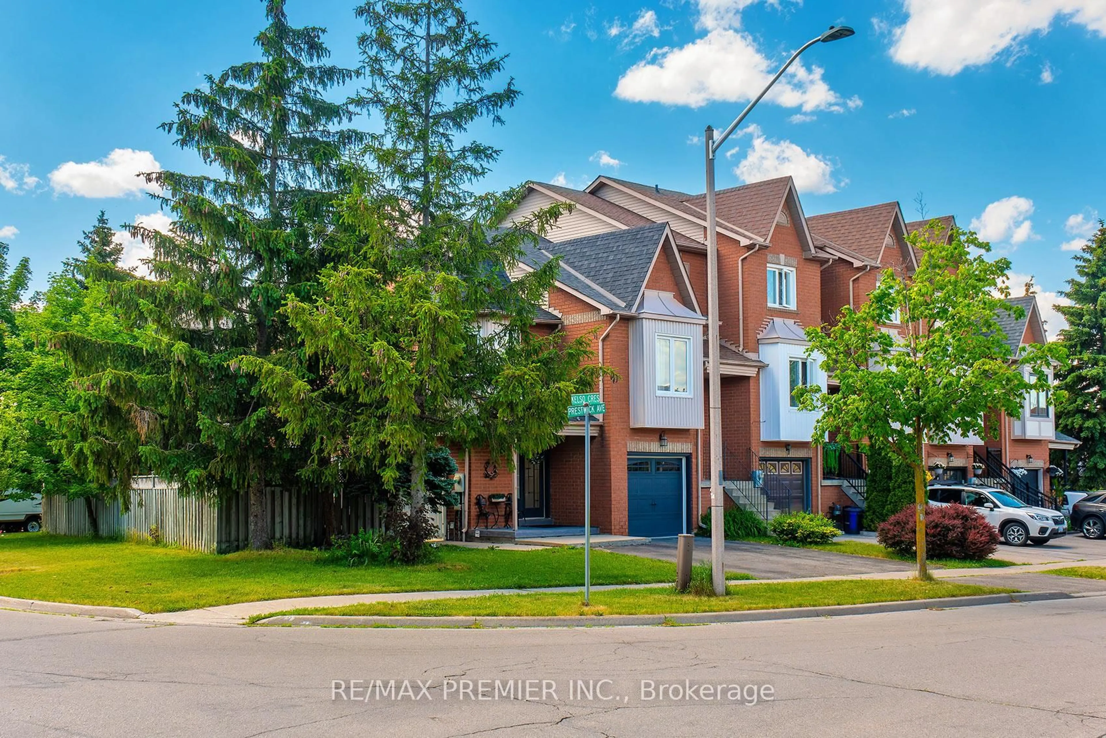 Home with brick exterior material, street for 2 Prestwick Ave, Vaughan Ontario L6A 2C9
