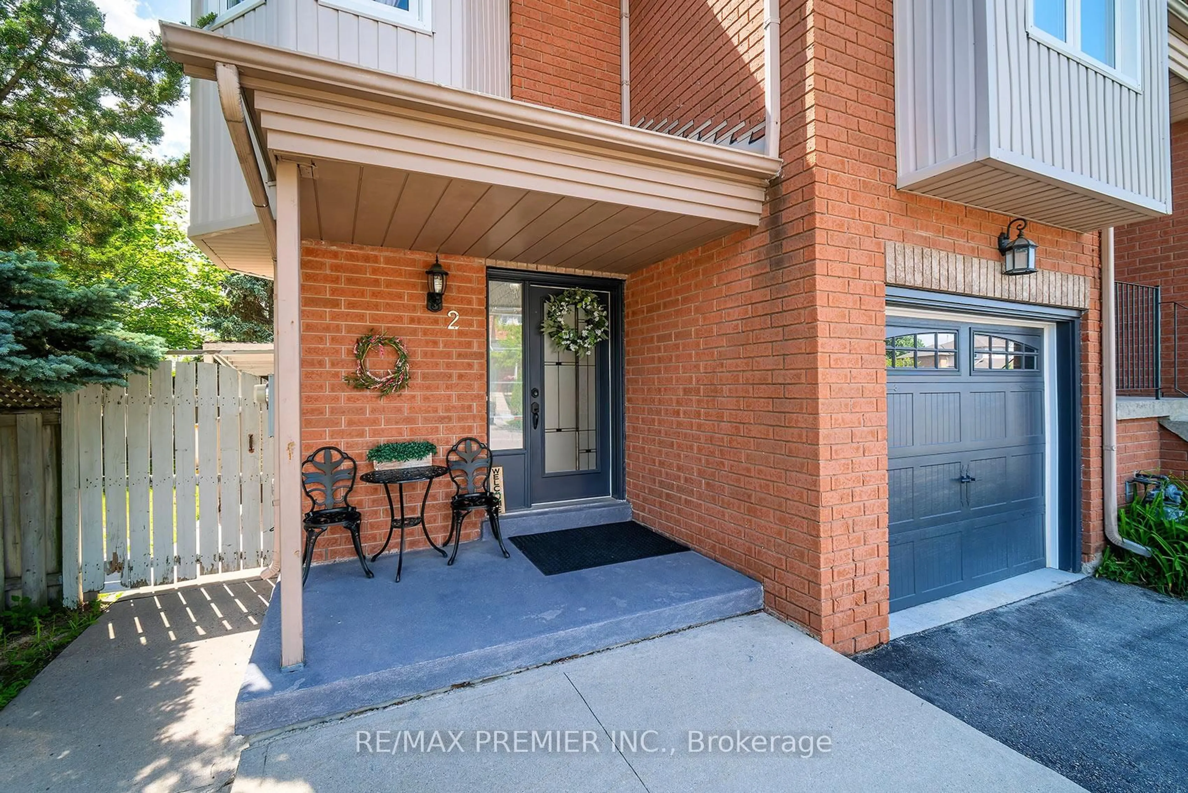 Unknown for 2 Prestwick Ave, Vaughan Ontario L6A 2C9