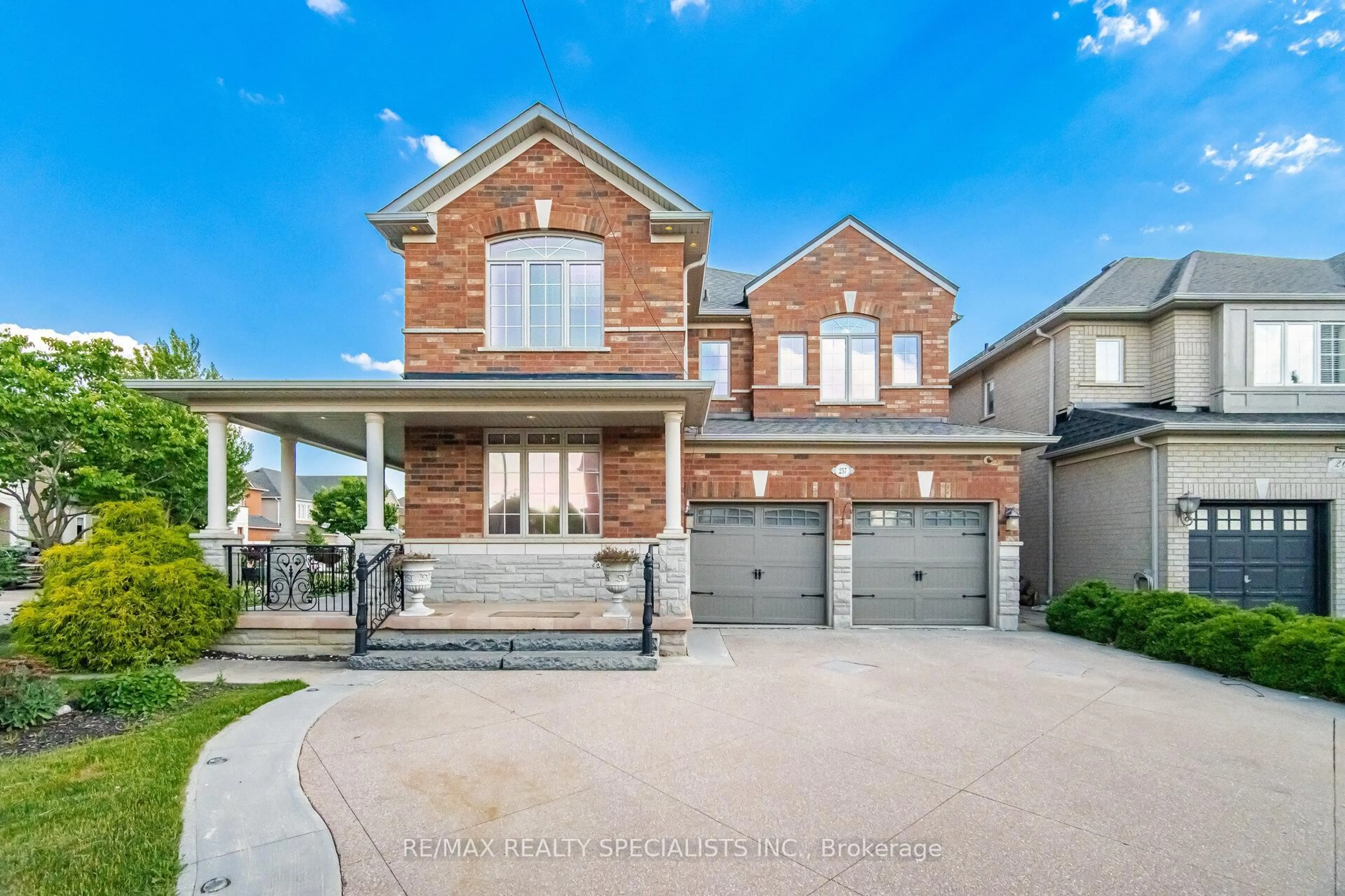 Home with brick exterior material, street for 257 St. Francis Ave, Vaughan Ontario L4H 3E7