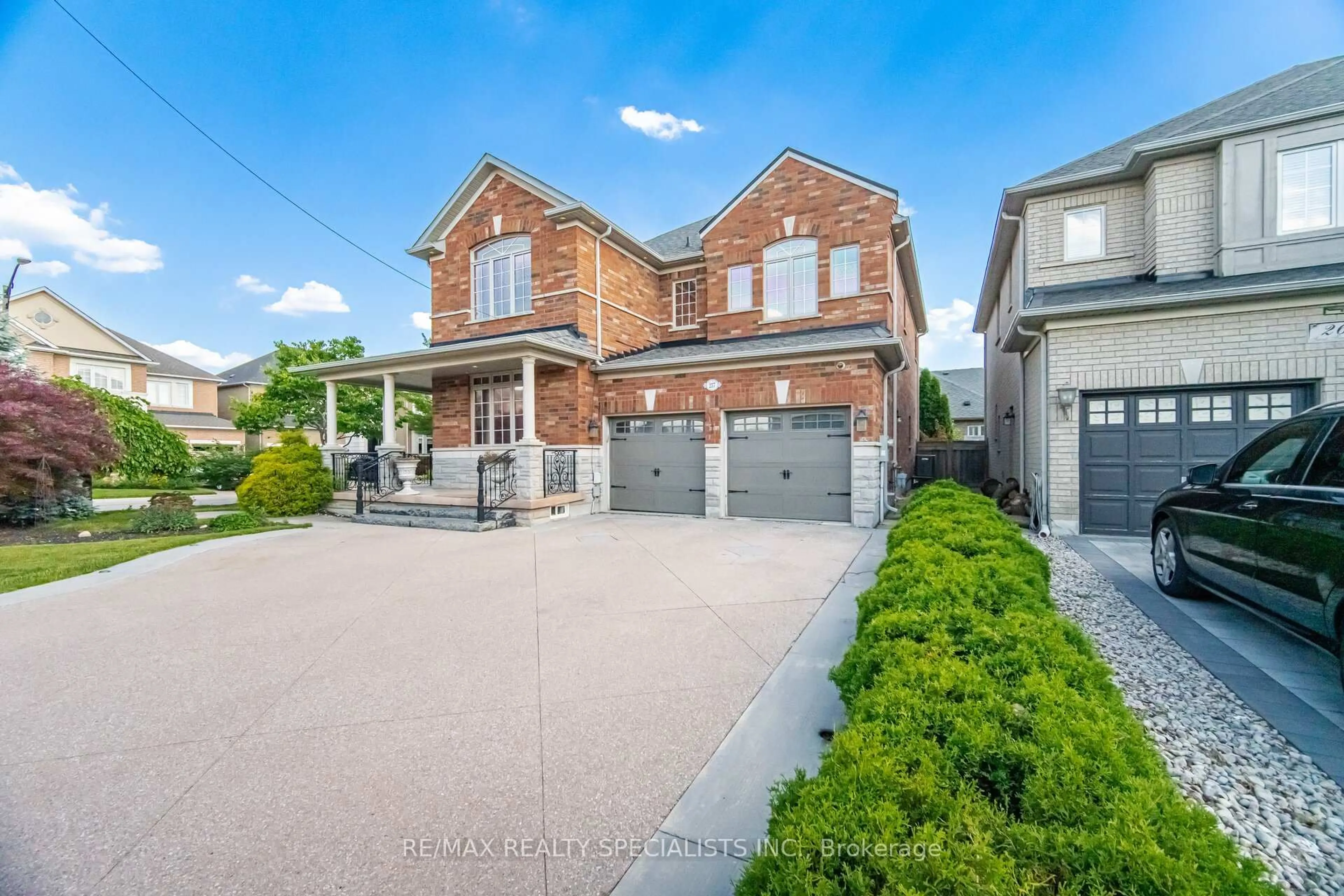 Home with brick exterior material, street for 257 St. Francis Ave, Vaughan Ontario L4H 3E7