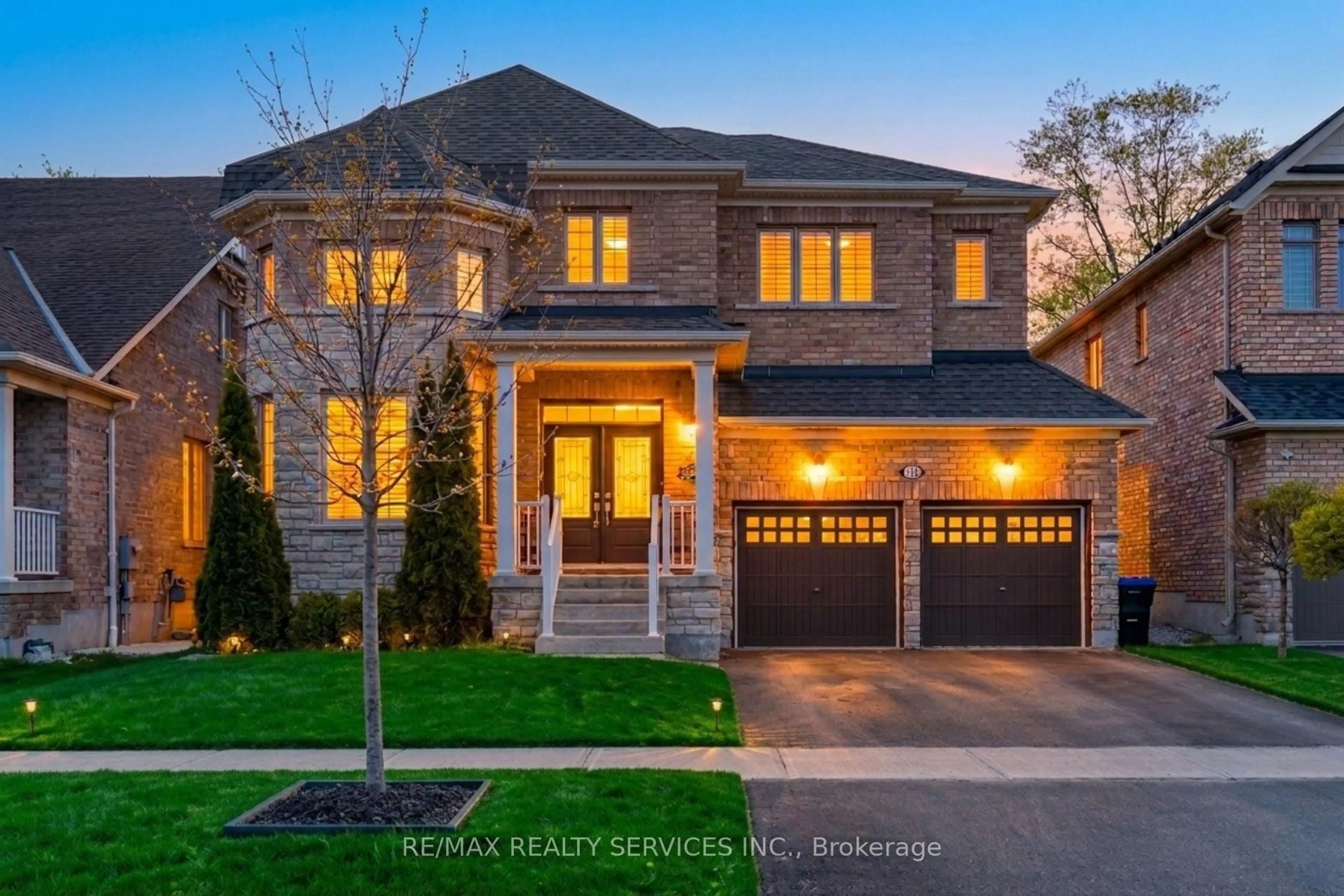 Home with brick exterior material, street for 104 Sharpe Cres, New Tecumseth Ontario L0G 1W0