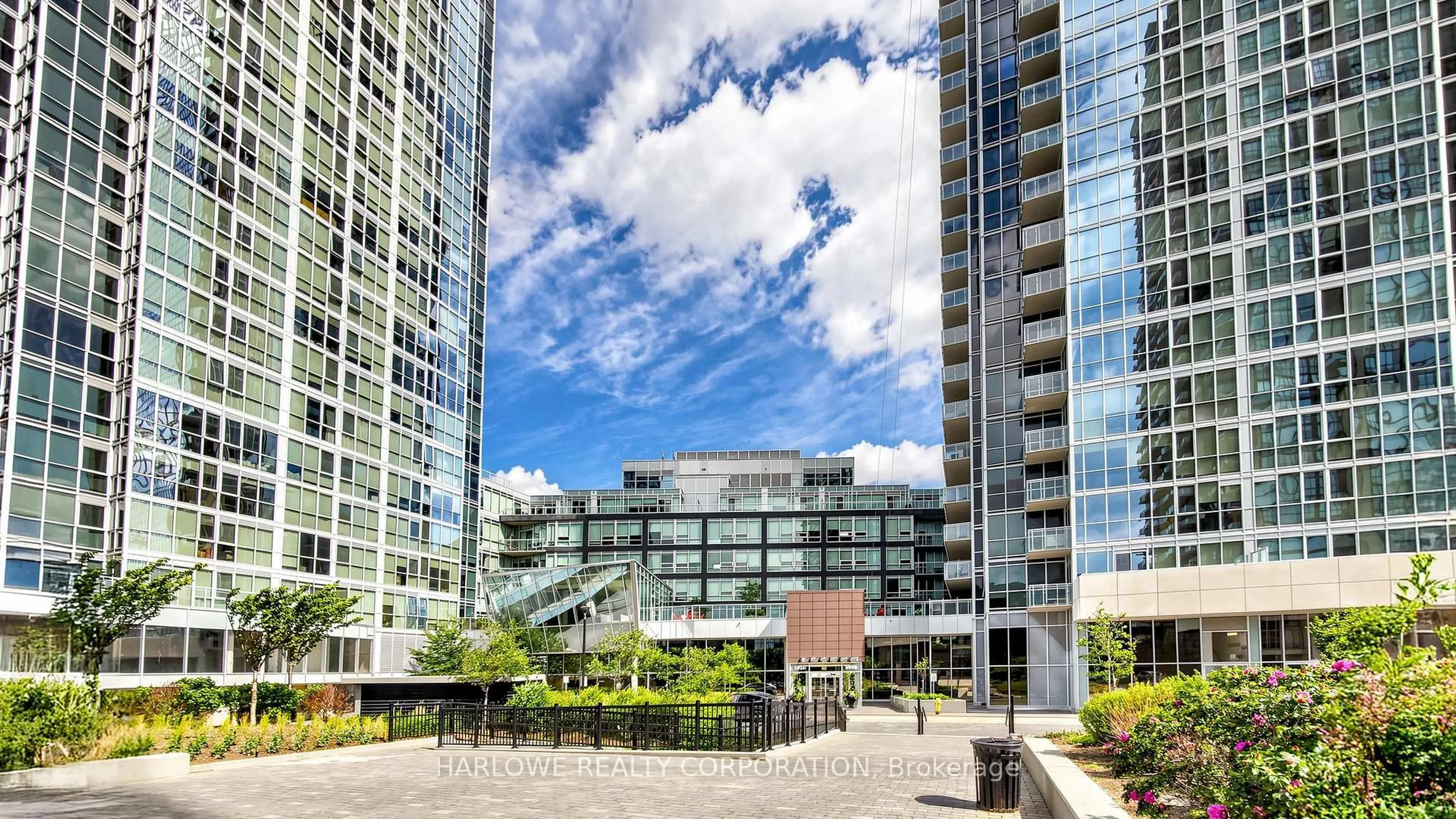 Patio, city buildings view from balcony for 2916 Highway 7 Rd #1903, Vaughan Ontario L4K 0K6