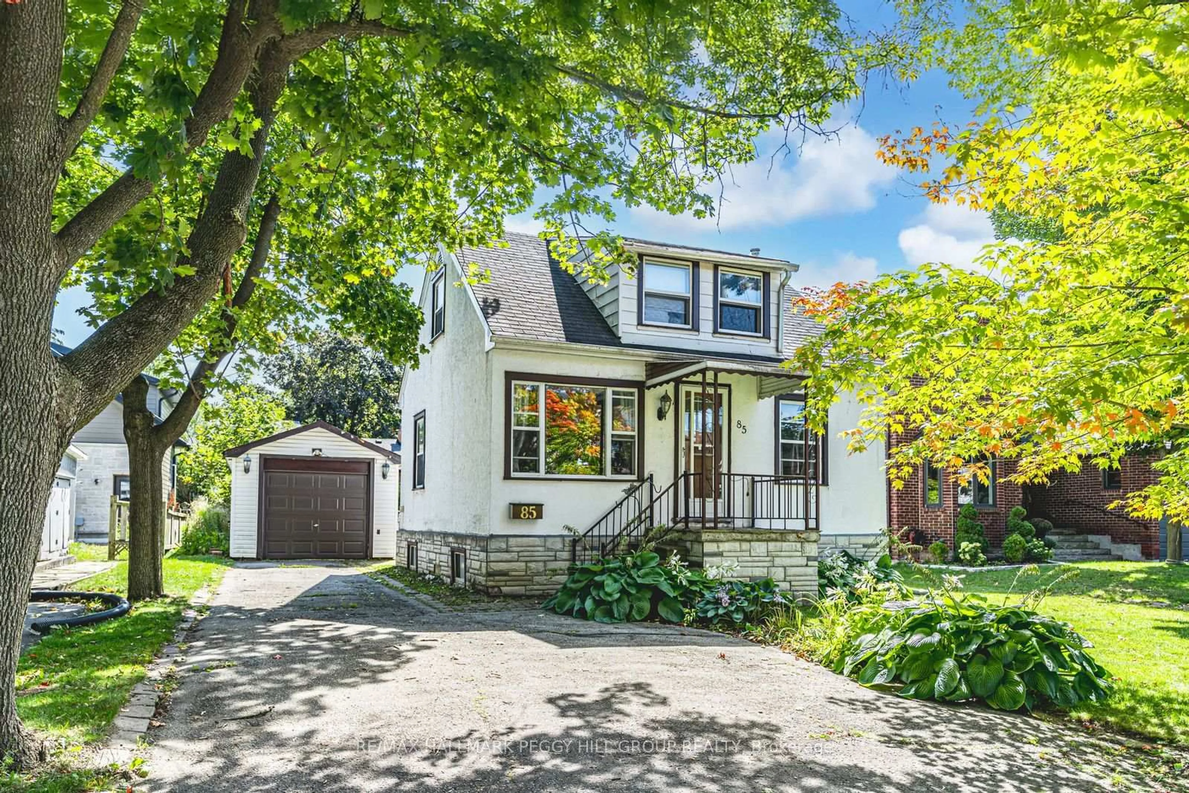 Unknown for 85 Tyler St, Aurora Ontario L4G 2N4
