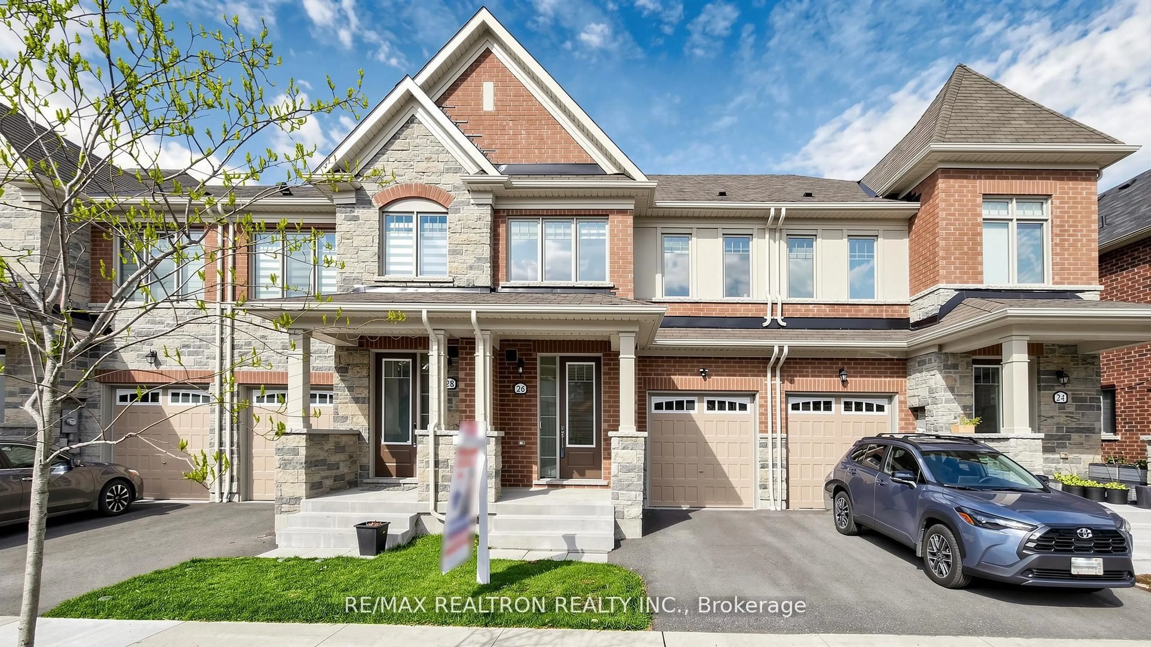 Home with brick exterior material, street for 26 Flower Garden Tr, Whitchurch-Stouffville Ontario L4A 4V4