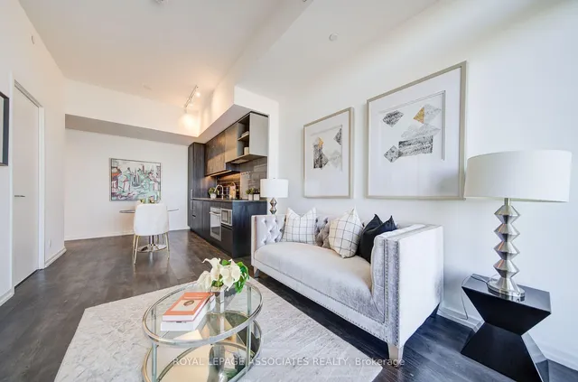1000 Portage Pkwy #1712, Vaughan 3
