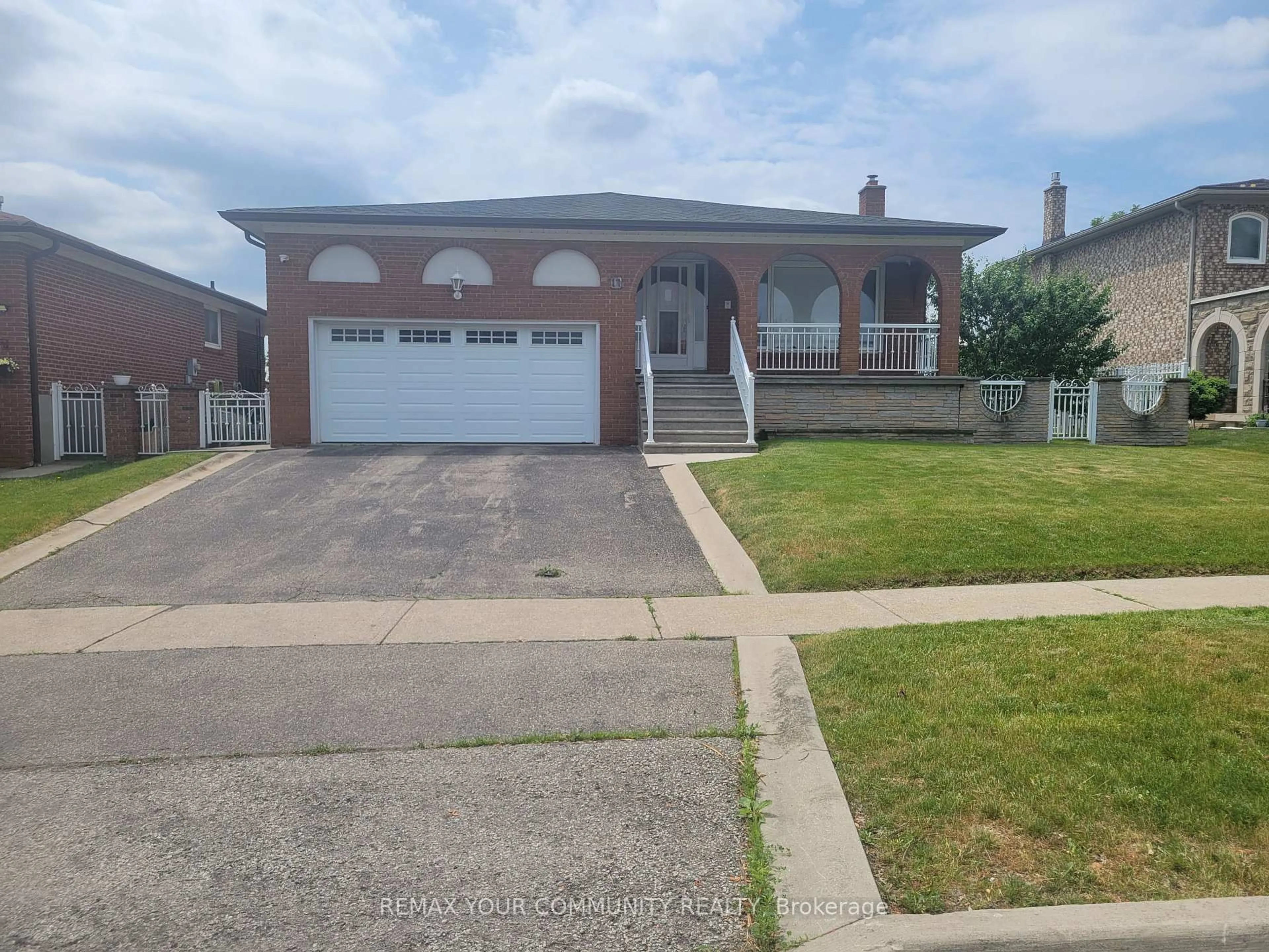 Home with brick exterior material, street for 17 Harris Cres, Vaughan Ontario L4L 1R7