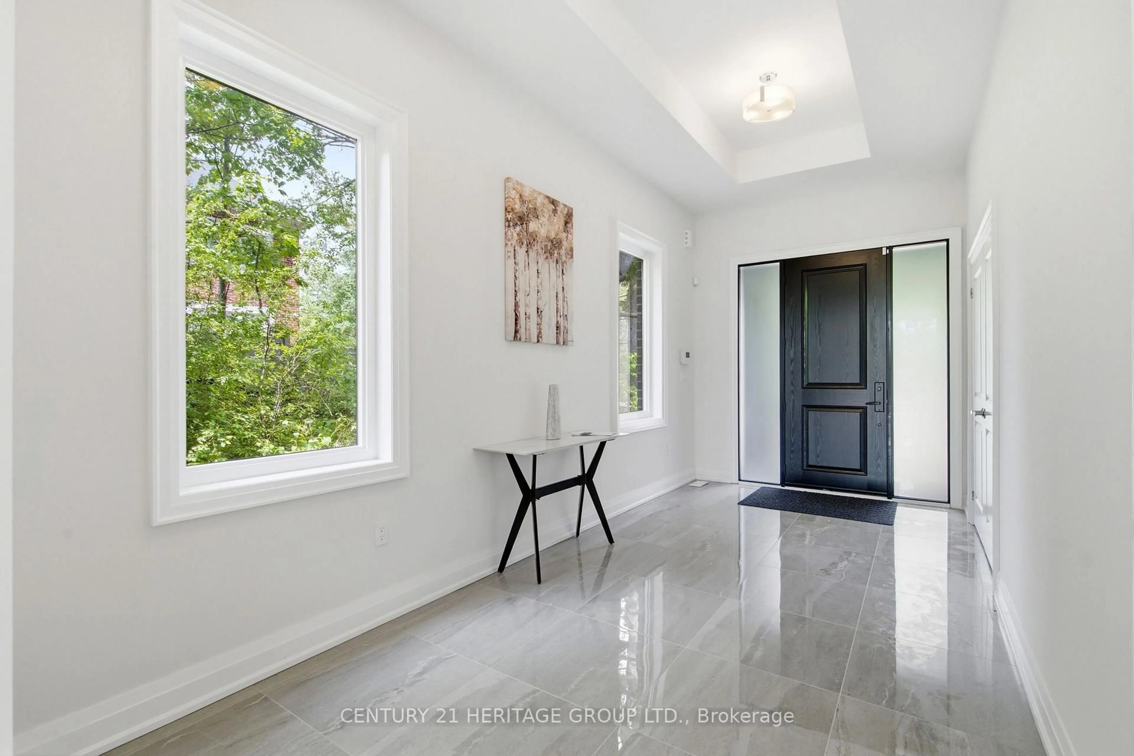 Indoor entryway for 159 Snively St, Richmond Hill Ontario L4E 3E9