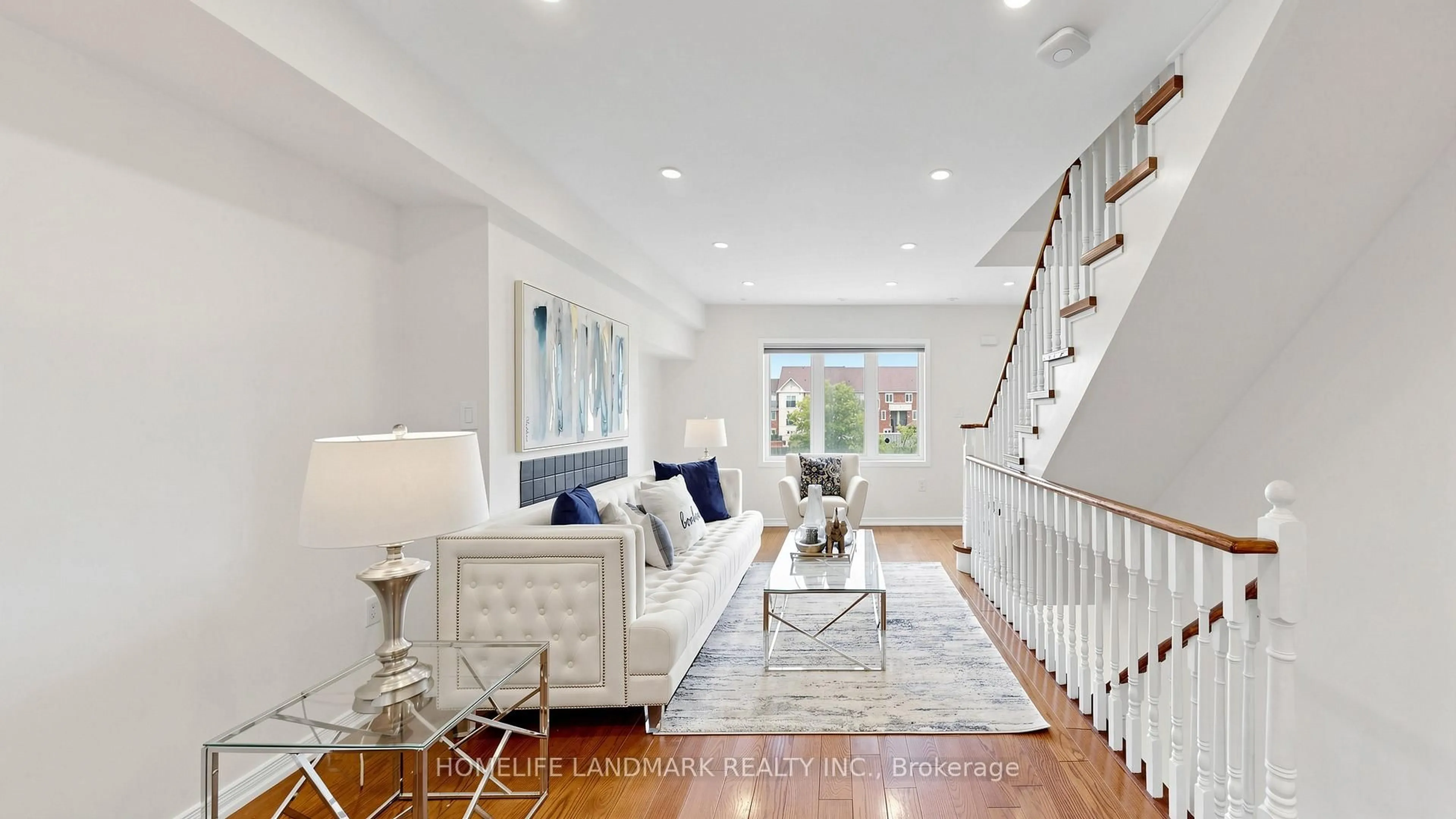 Living room with furniture, unknown for 70 Sanctuary Way, Markham Ontario L6E 0C2