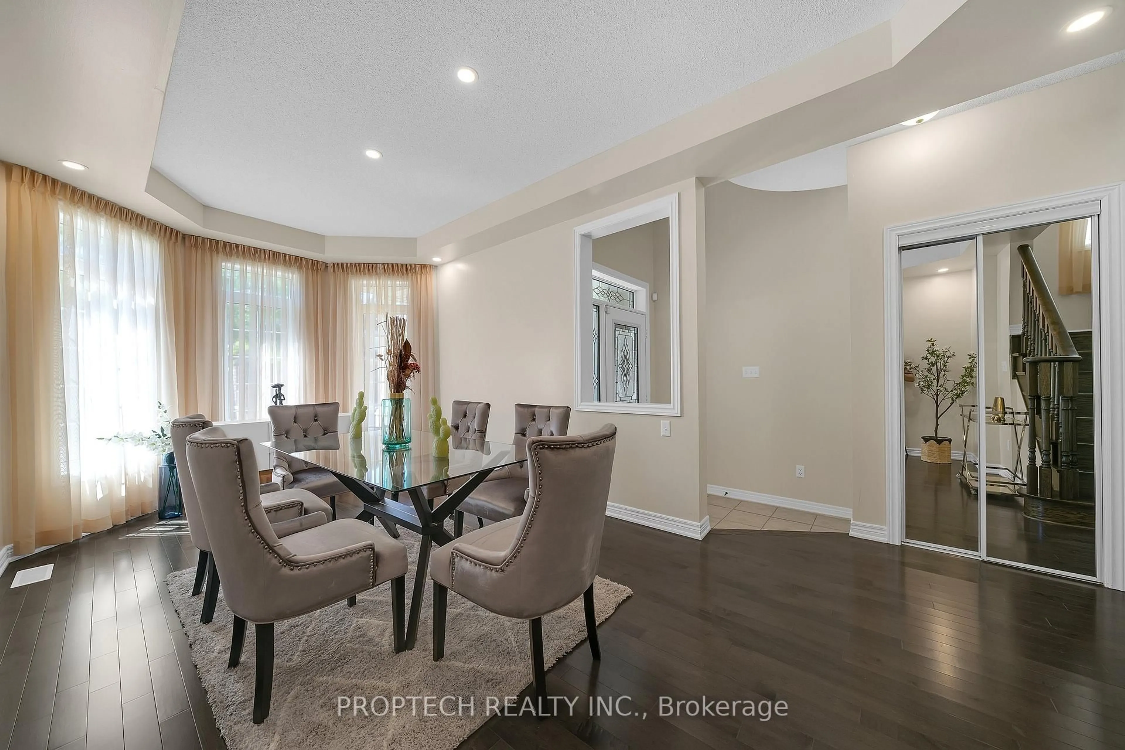 Dining room, ceramic/tile floor for 74 Manila Ave, Markham Ontario L6C 0R7