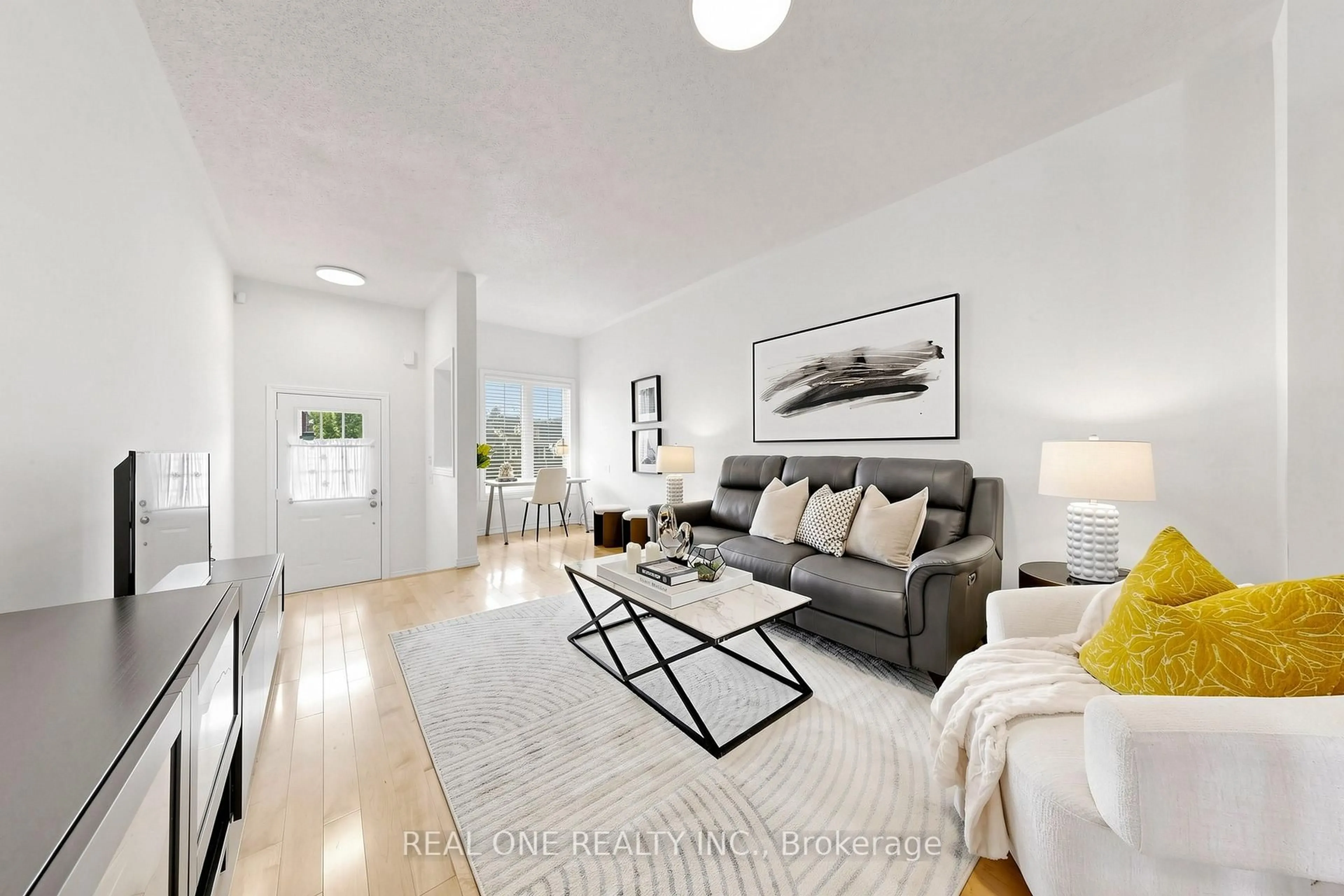 Living room with furniture, unknown for 11 Moore's Crt, Markham Ontario L6B 0V6