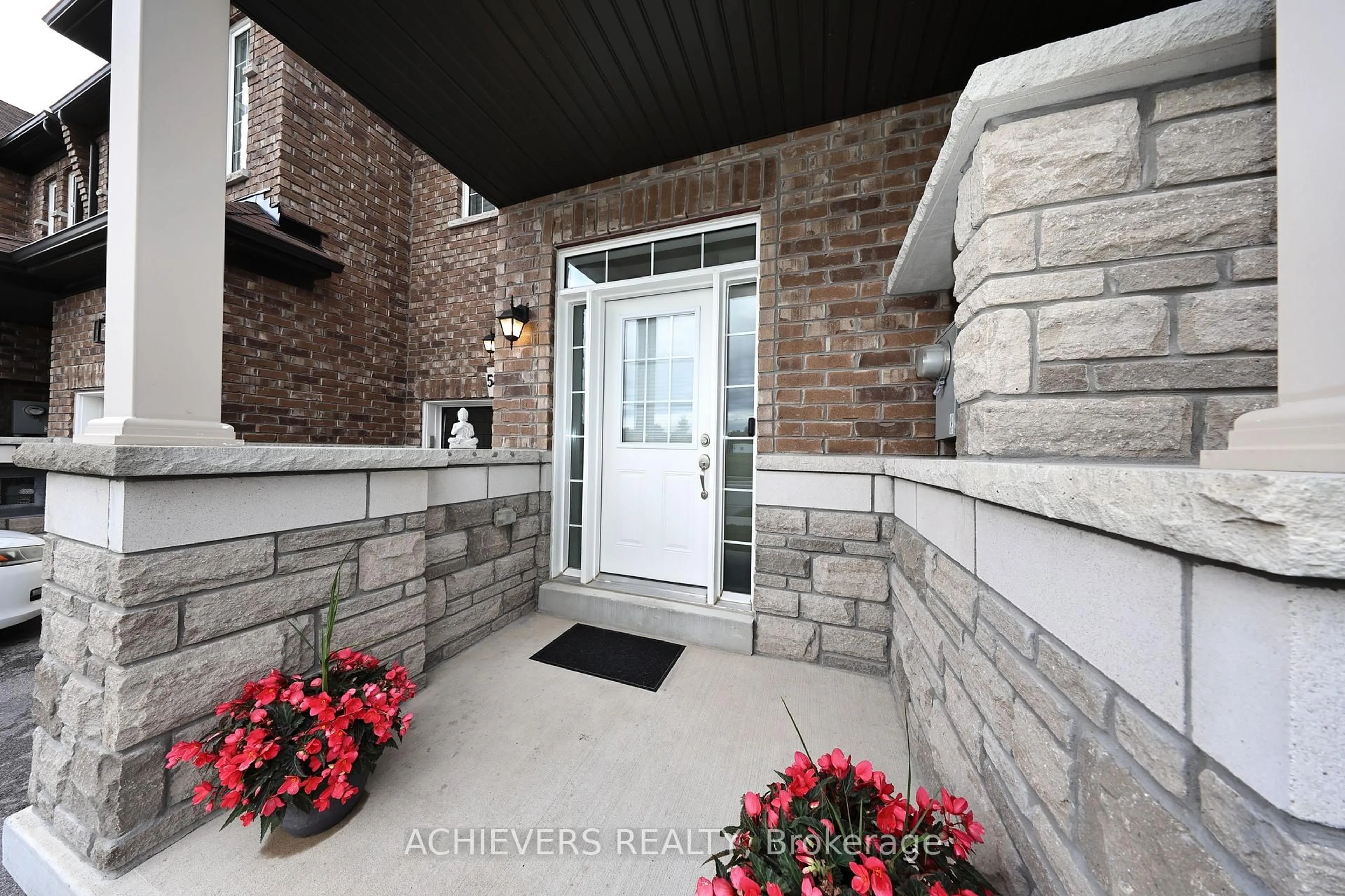 Unknown for 54 Veterans St, Bradford West Gwillimbury Ontario L3A 4L4