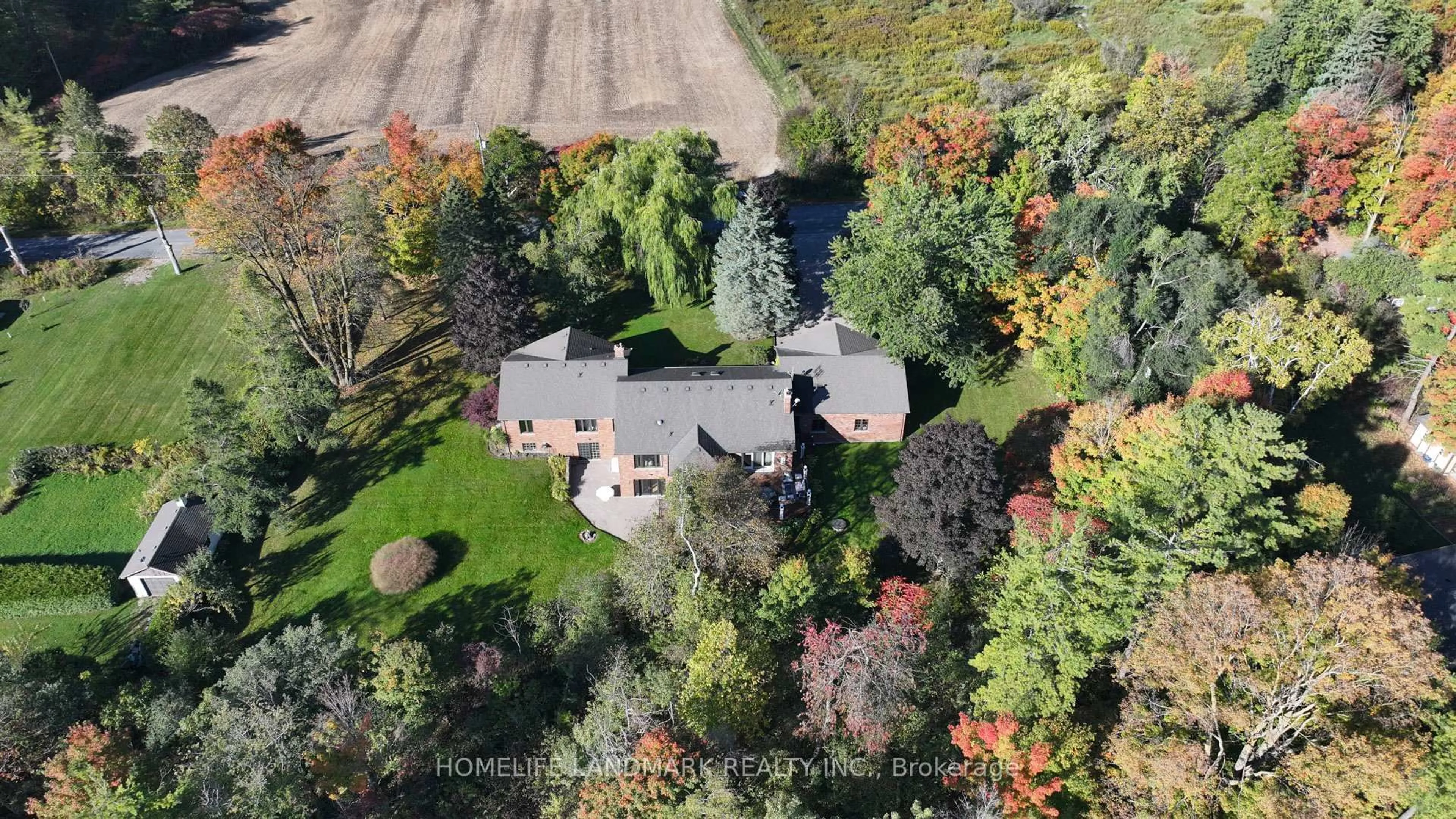 A pic from outside/outdoor area/front of a property/back of a property/a pic from drone, unknown for 13953 10TH Line, Whitchurch-Stouffville Ontario L4A 3R8