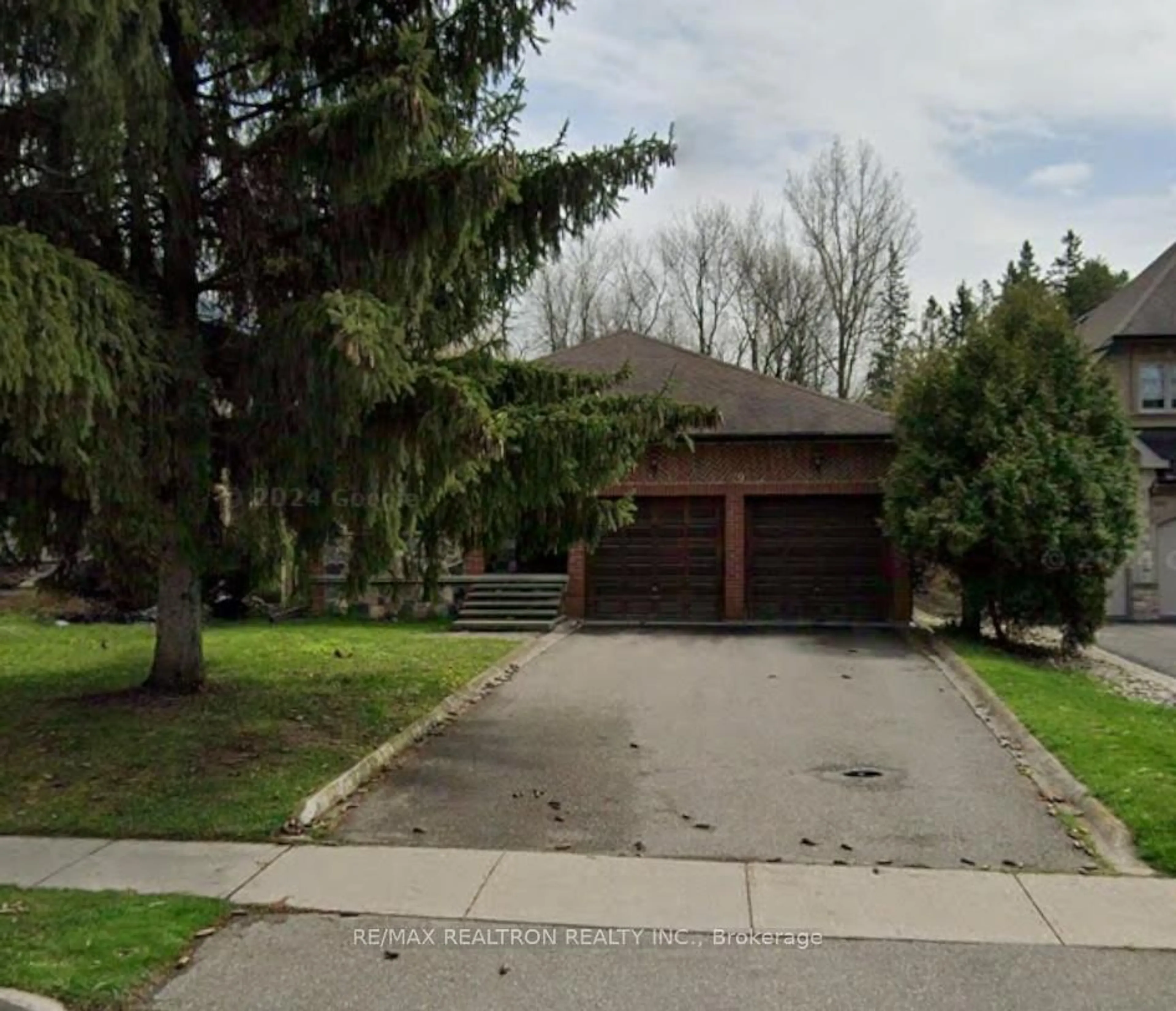 Unknown for 179 Douglas Rd, Richmond Hill Ontario L4E 3H5
