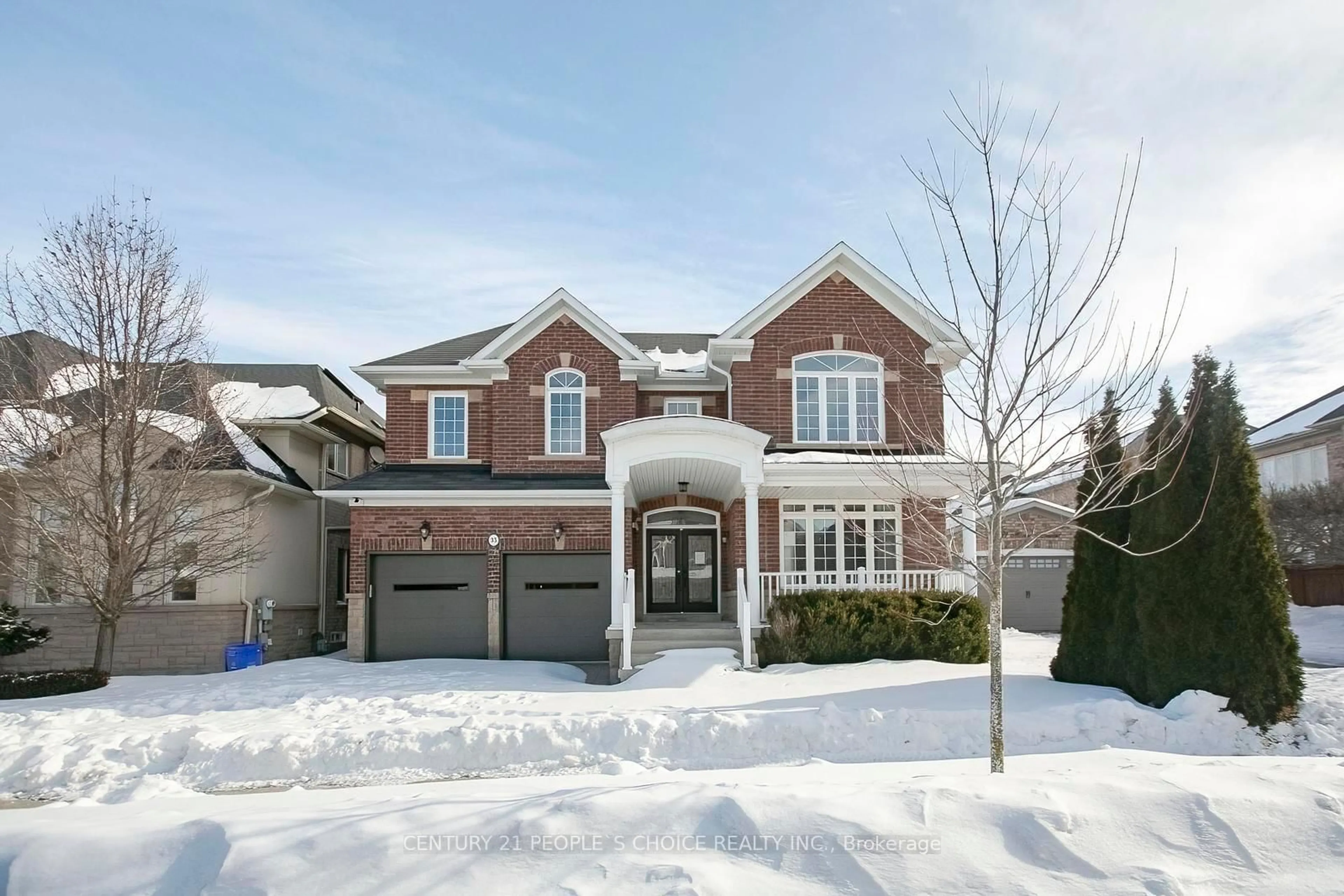 Home with brick exterior material, street for 35 Morland Cres, Aurora Ontario L4G 7Z2