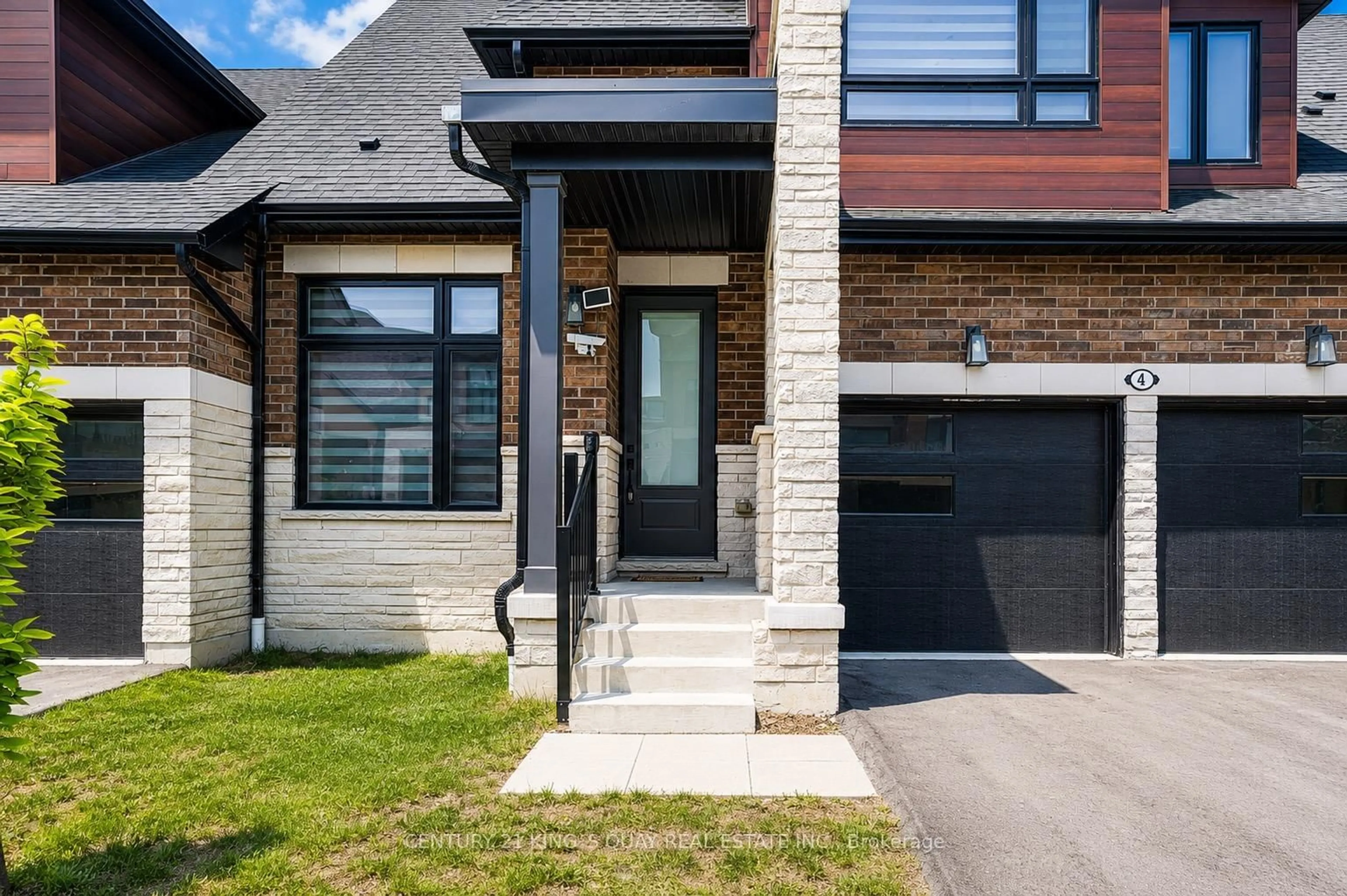 Home with brick exterior material, street for 4 David Worgan Tr, Uxbridge Ontario L9P 0R9