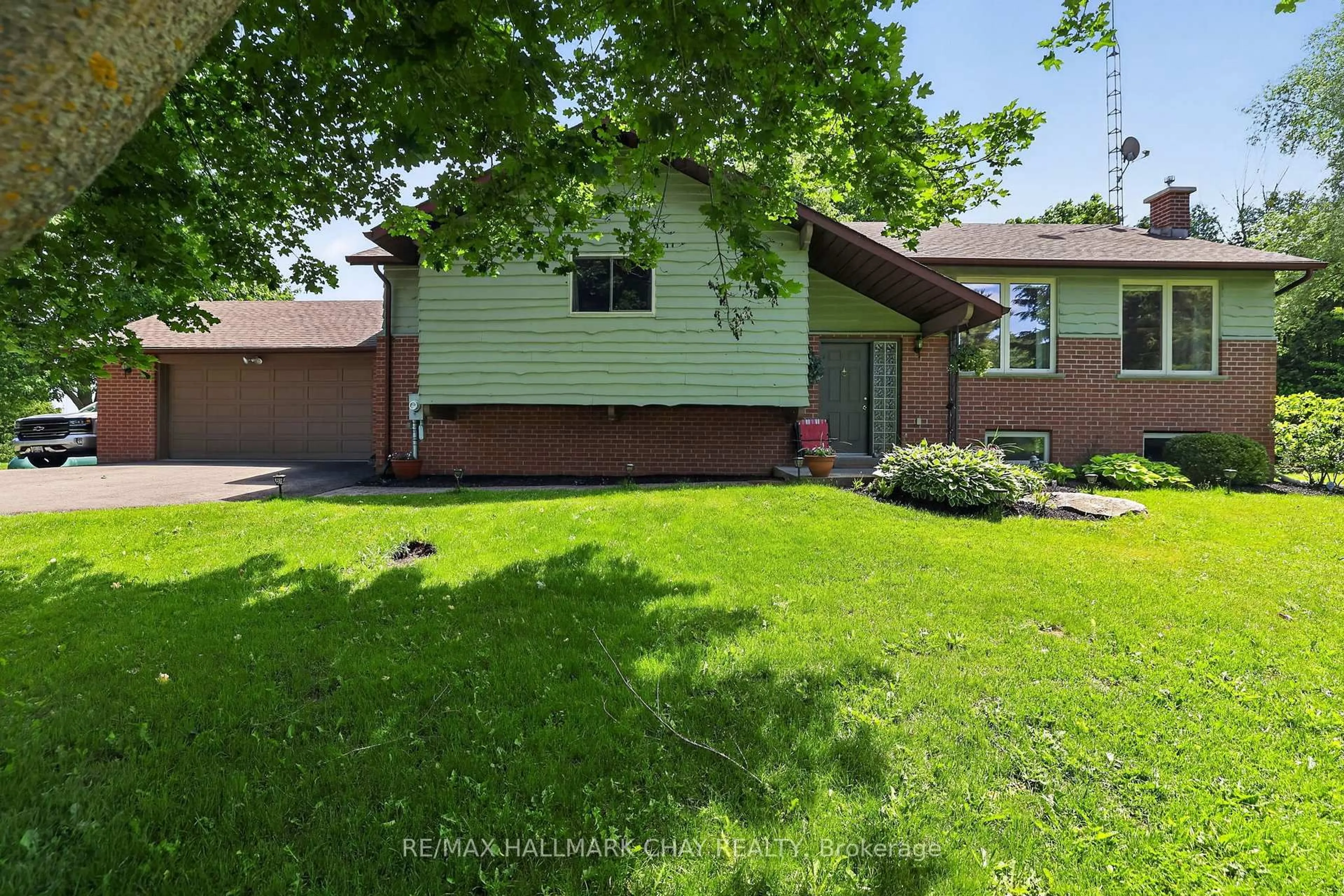 Home with vinyl exterior material, street for 2773 Concession Rd 2, Adjala-Tosorontio Ontario L0N 1P0