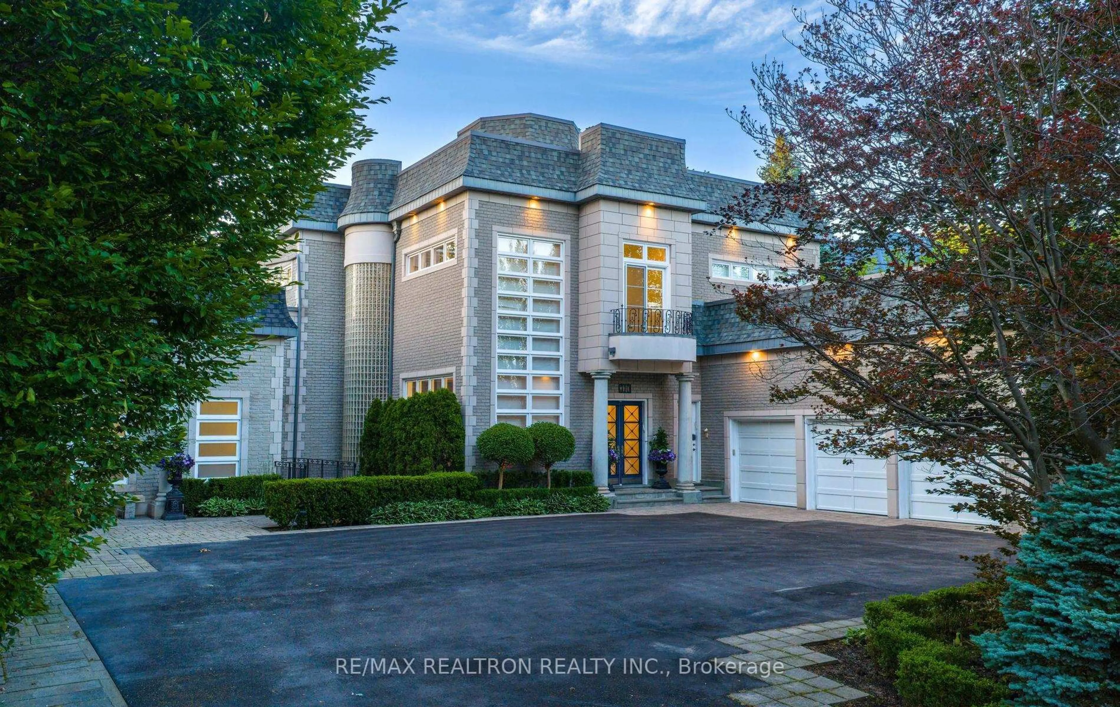 Unknown for 210 Arnold Ave, Vaughan Ontario L4J 1B9