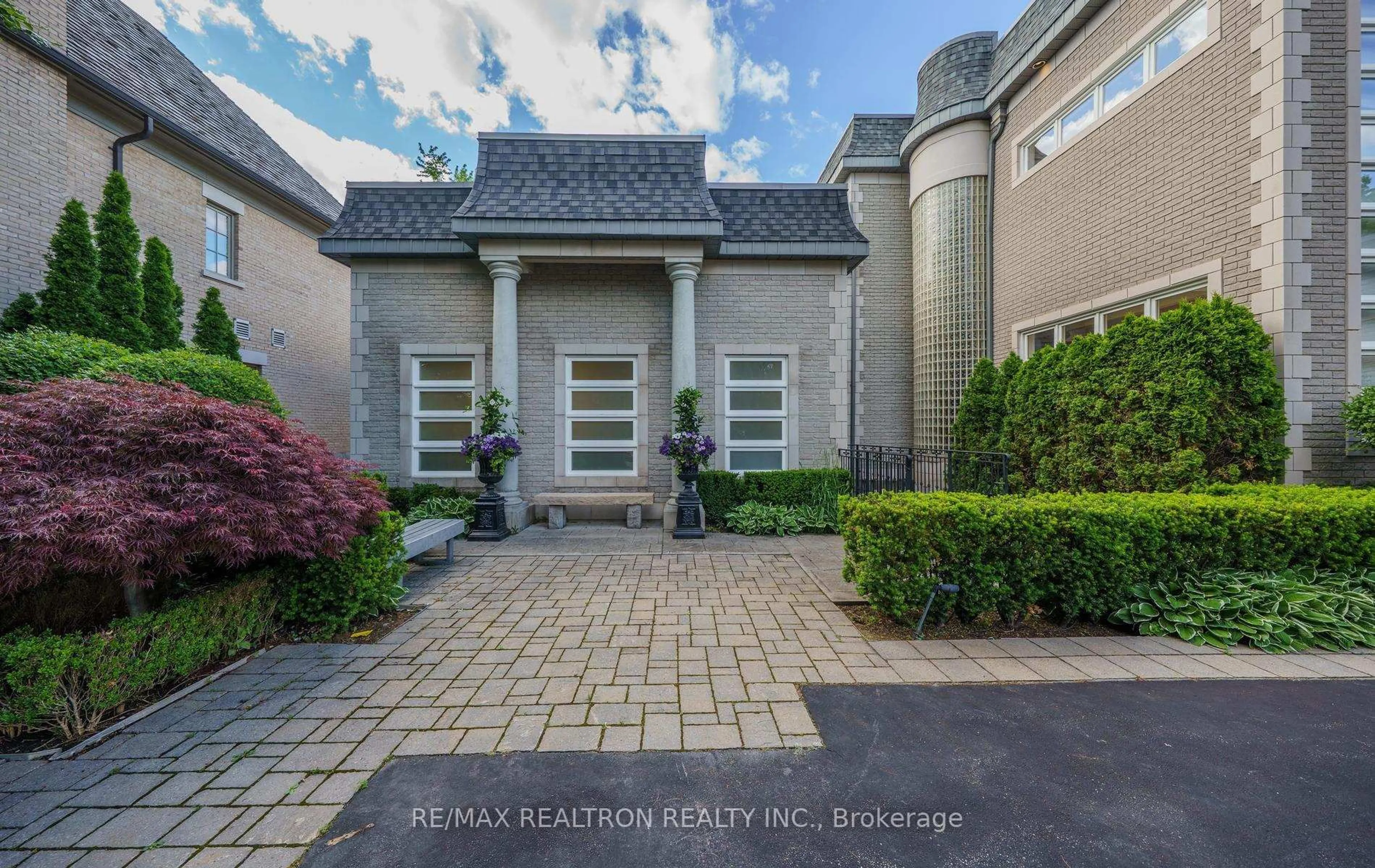 Unknown for 210 Arnold Ave, Vaughan Ontario L4J 1B9