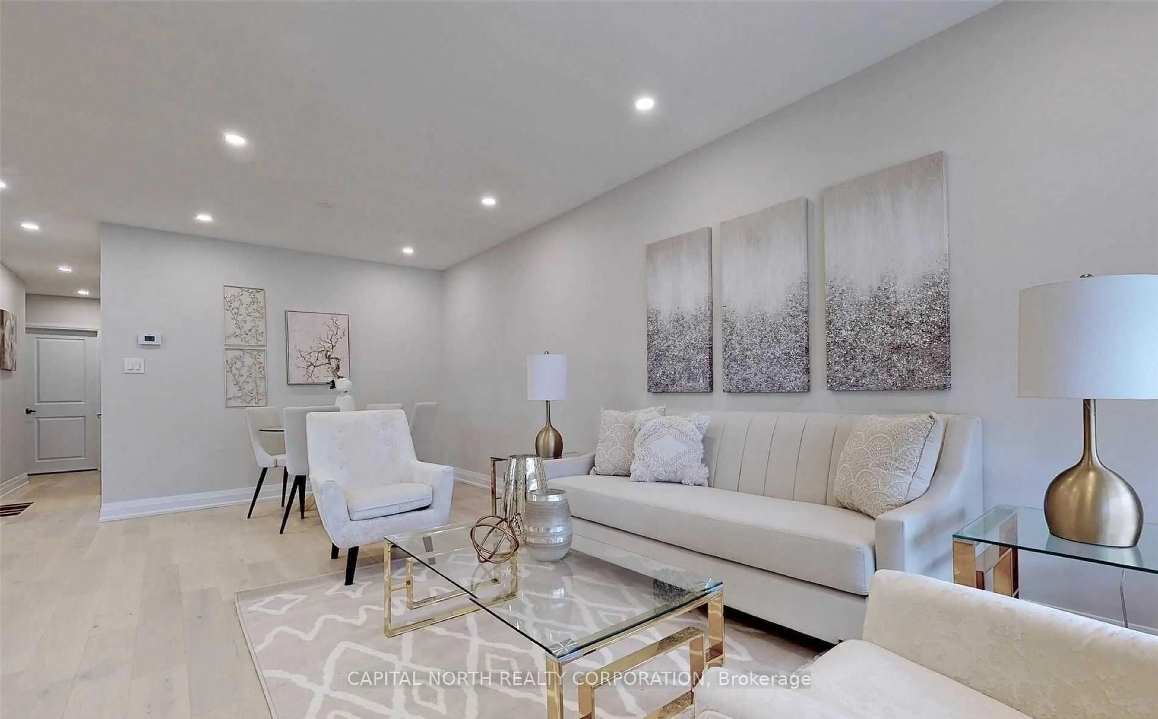 Unknown for 9 Lee Gate, Aurora Ontario L4G 2J6