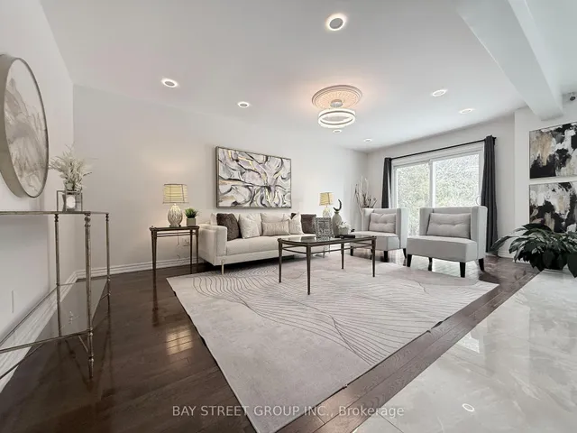 212 risebrough Crct, Markham 3