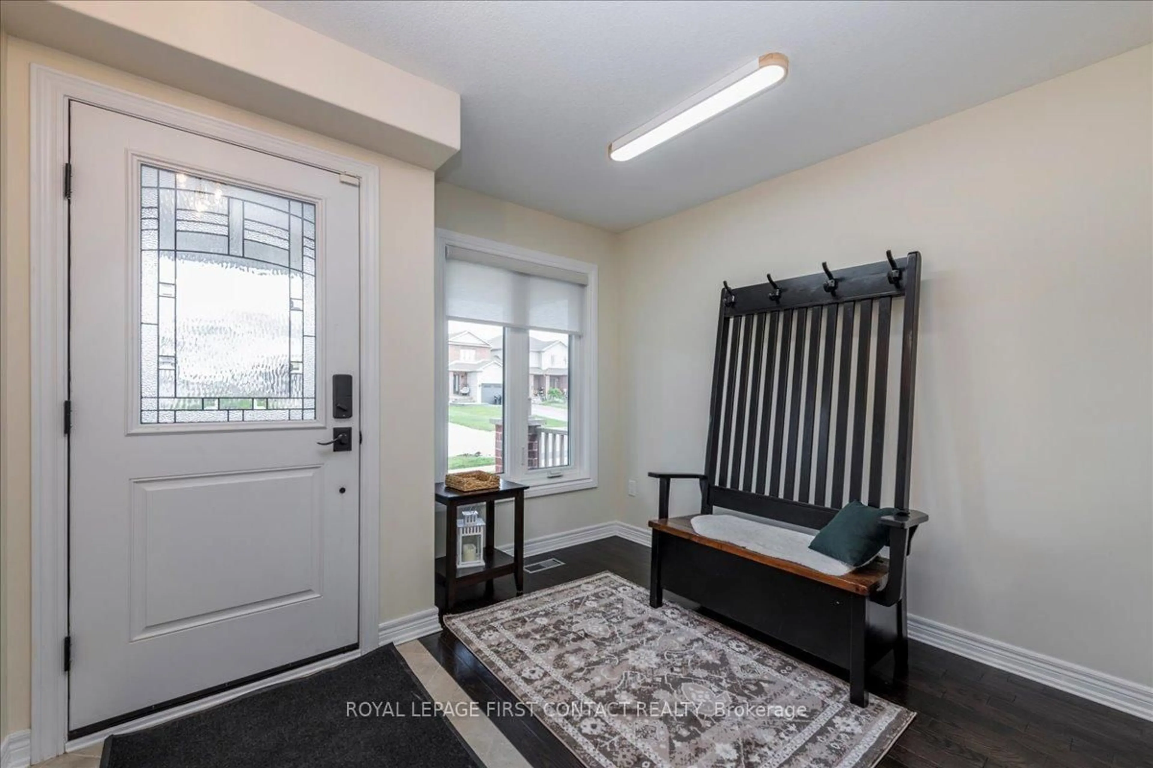 Indoor entryway for 182 Banting Cres, Essa Ontario L0M 1B6