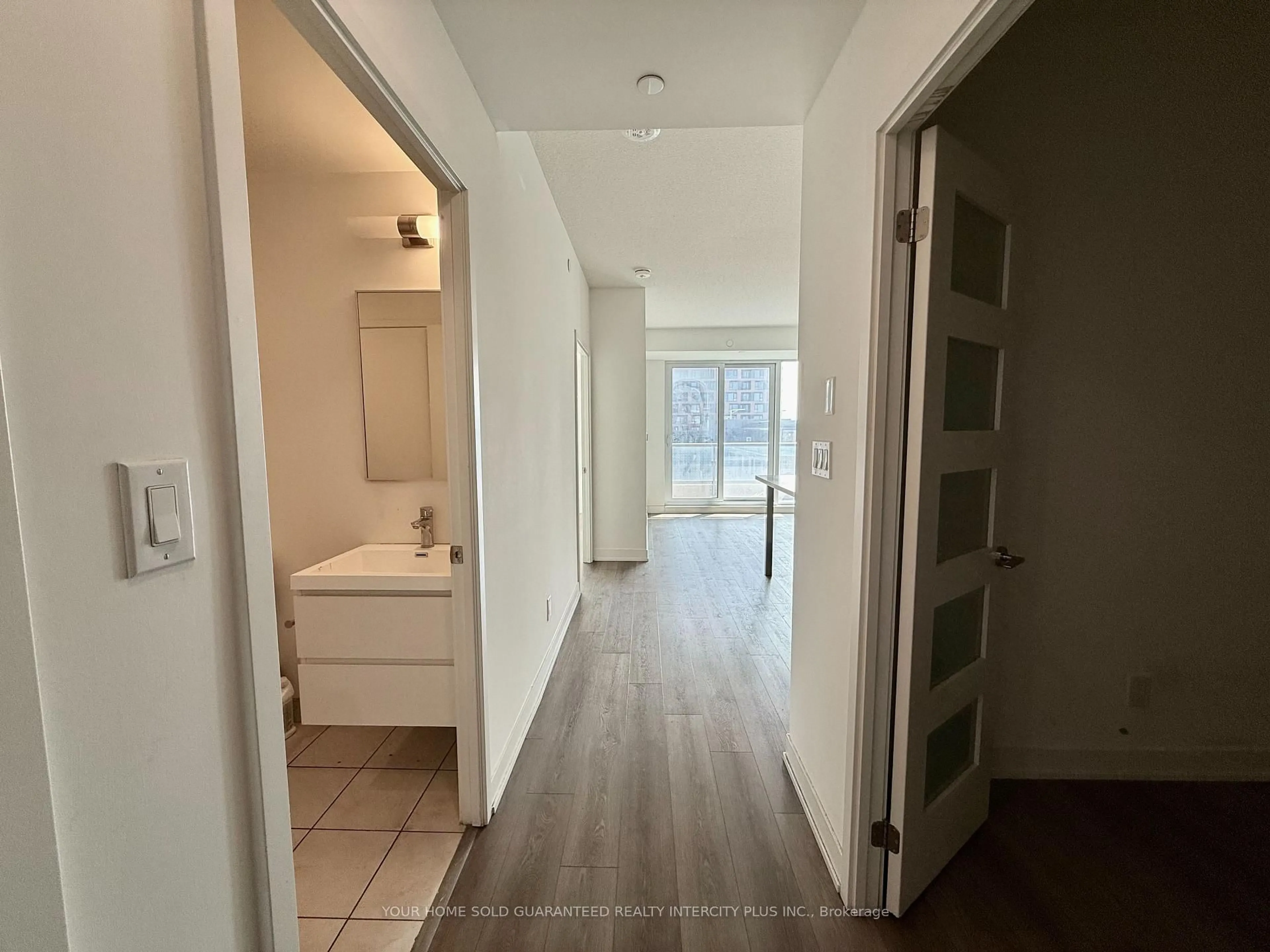 Unknown for 8119 Birchmount Rd #1202, Markham Ontario L6G 0H5