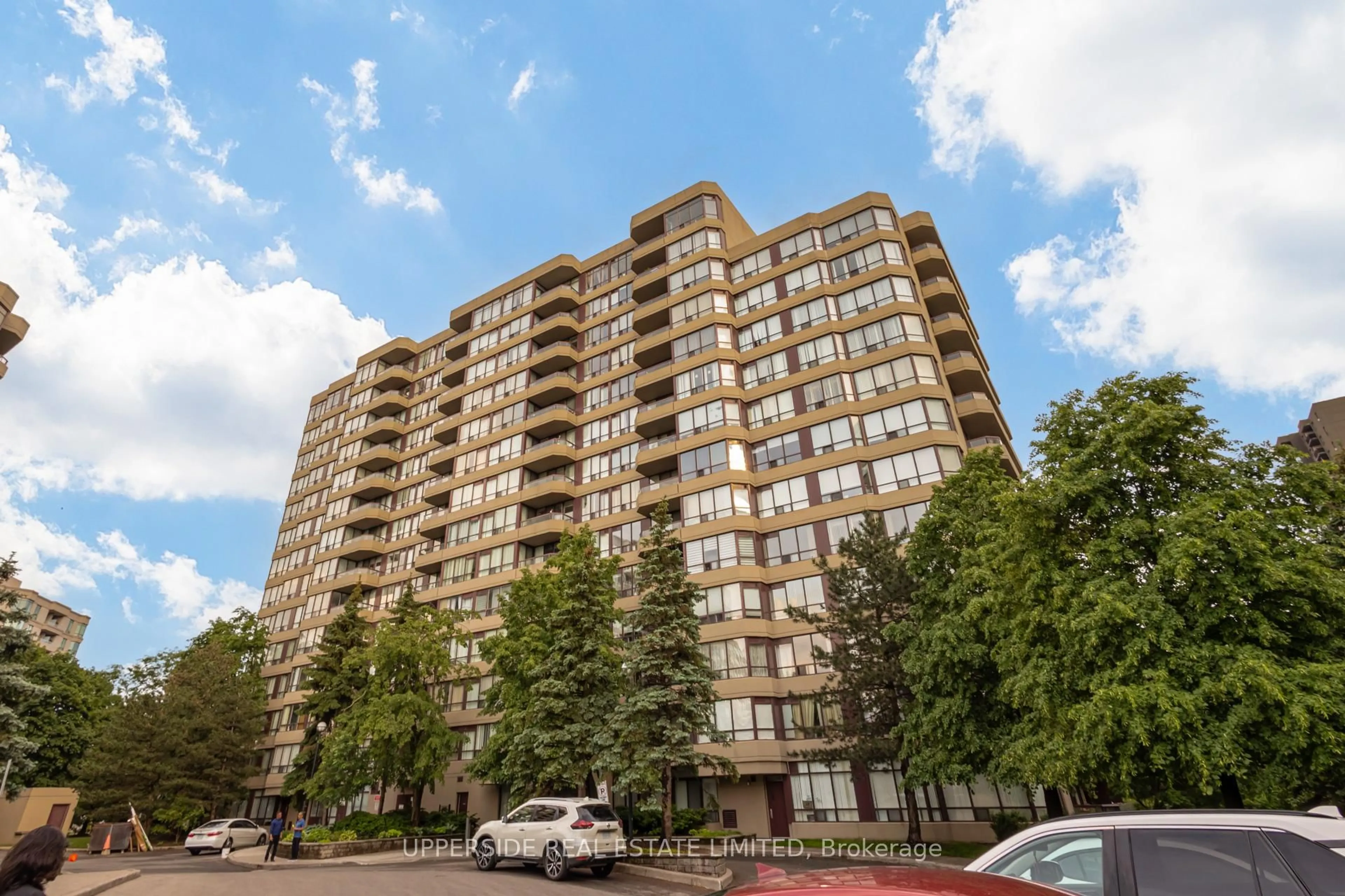 Unknown for 91 Townsgate Dr #1204, Vaughan Ontario L4J 8E8