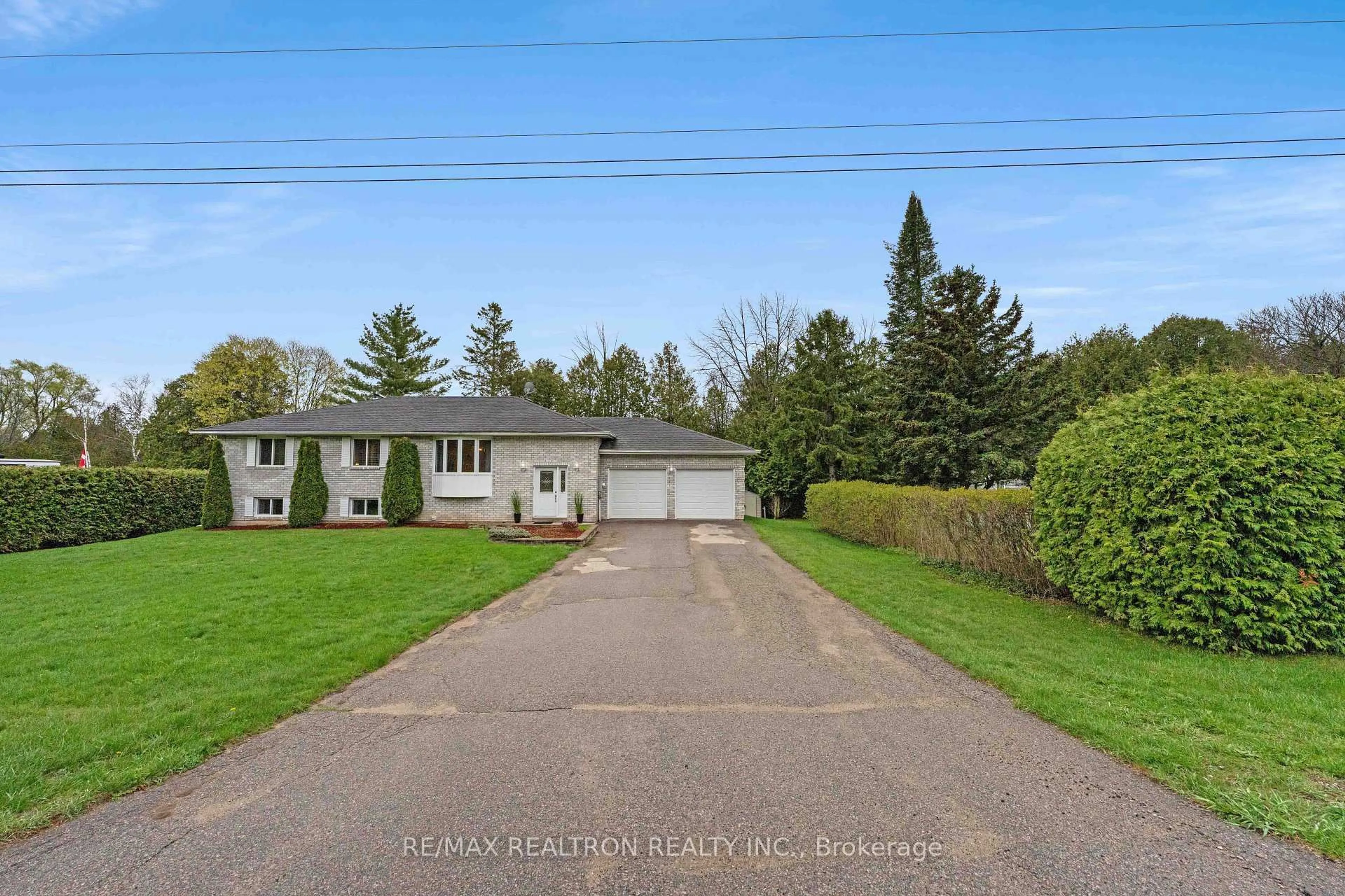 A pic from outside/outdoor area/front of a property/back of a property/a pic from drone, street for 8977 Boyne River Rd, Adjala-Tosorontio Ontario L0M 1J0