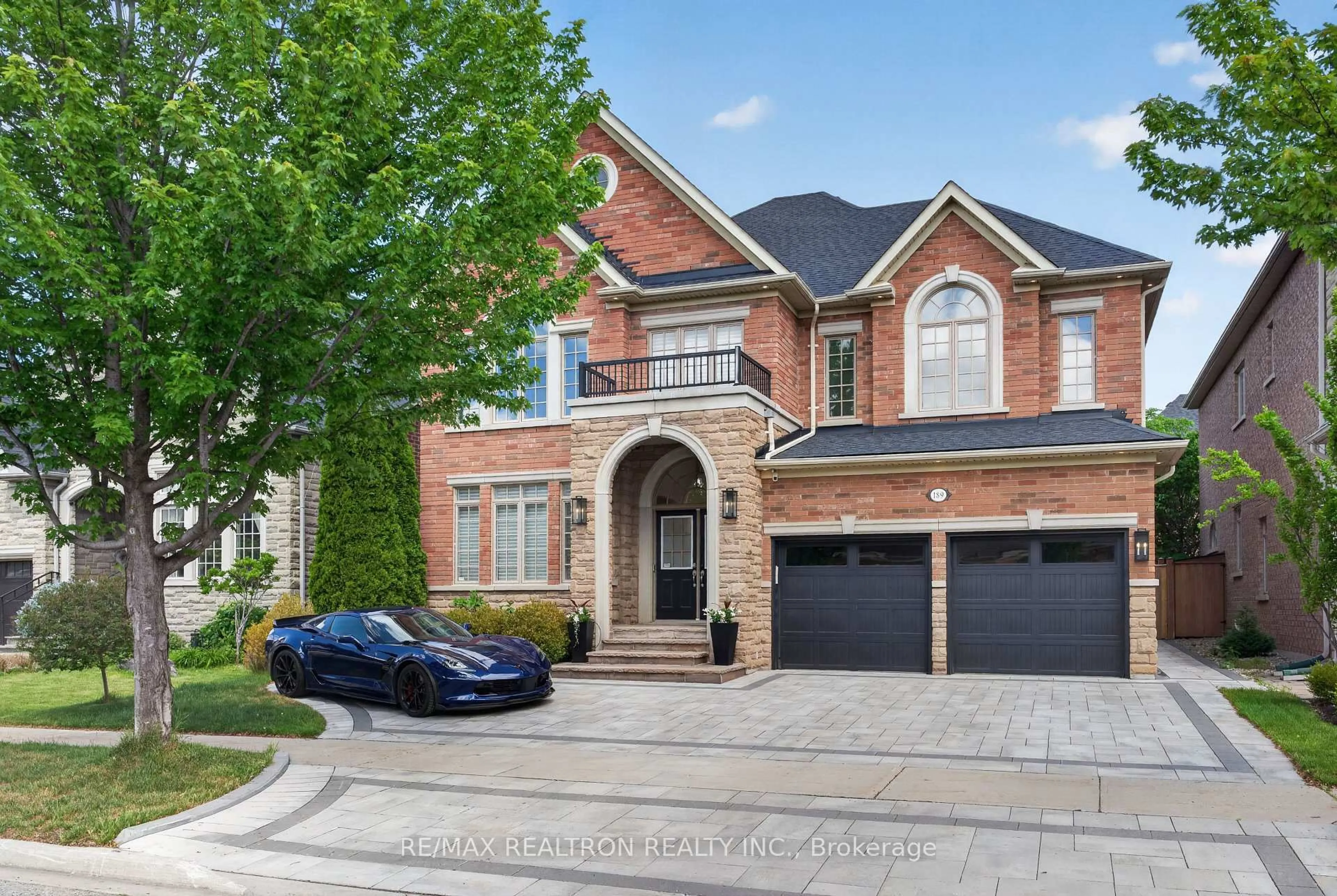 Home with brick exterior material, street for 189 Cook's Mill Cres, Vaughan Ontario L6A 0K8