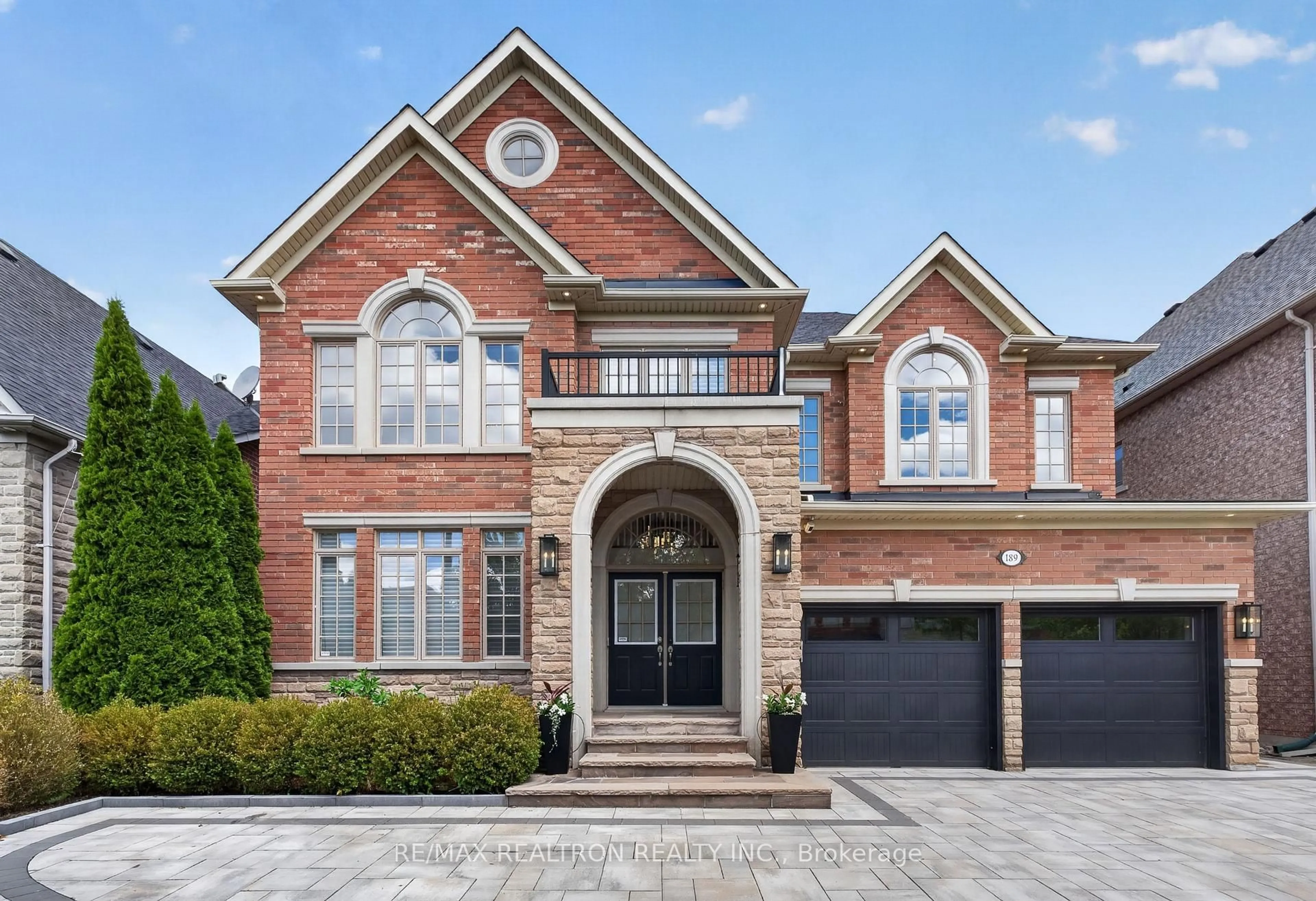 Home with brick exterior material, street for 189 Cook's Mill Cres, Vaughan Ontario L6A 0K8