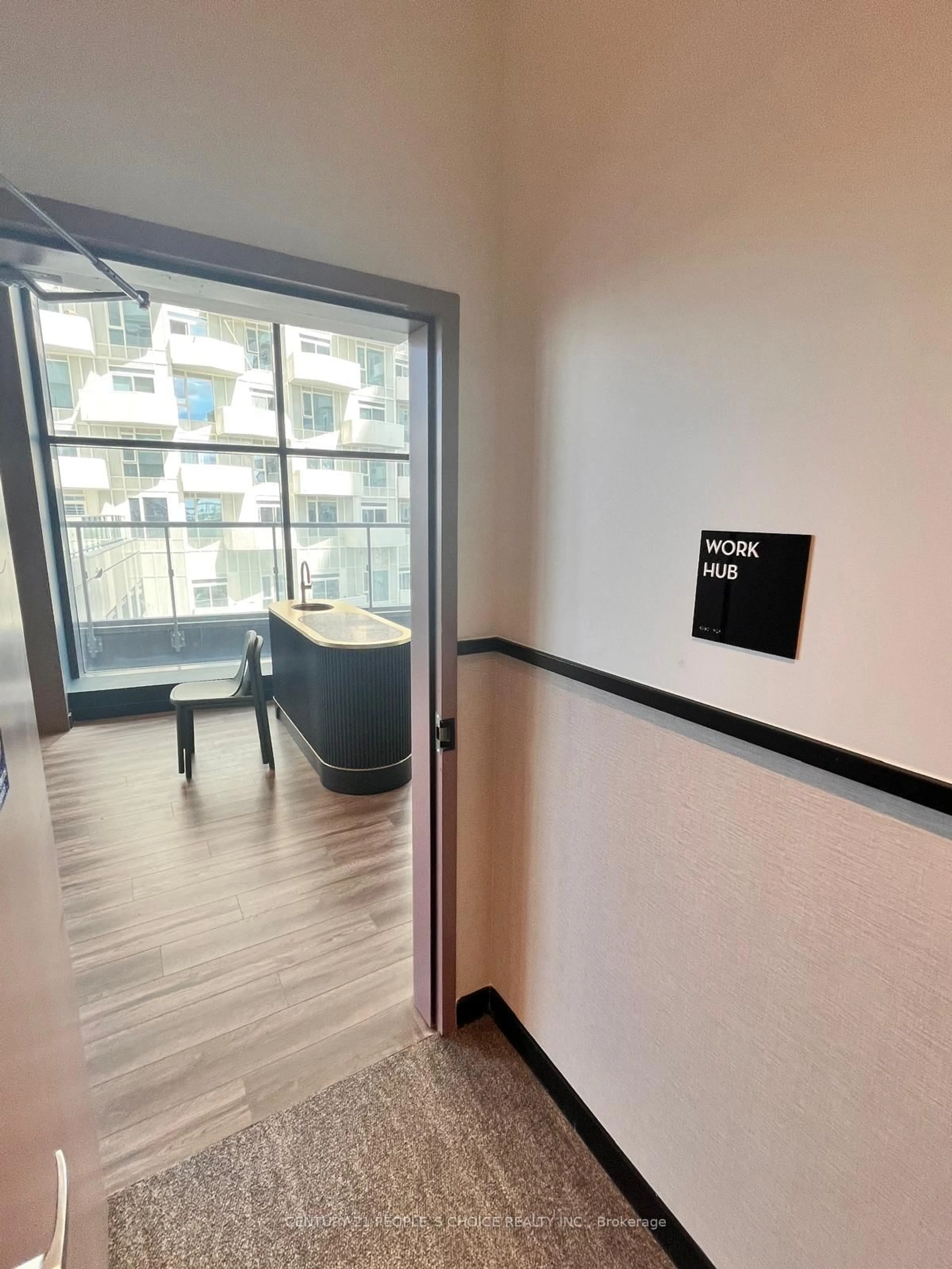 Indoor foyer for 474 Caldari Rd #2510, Vaughan Ontario L4K 0R5