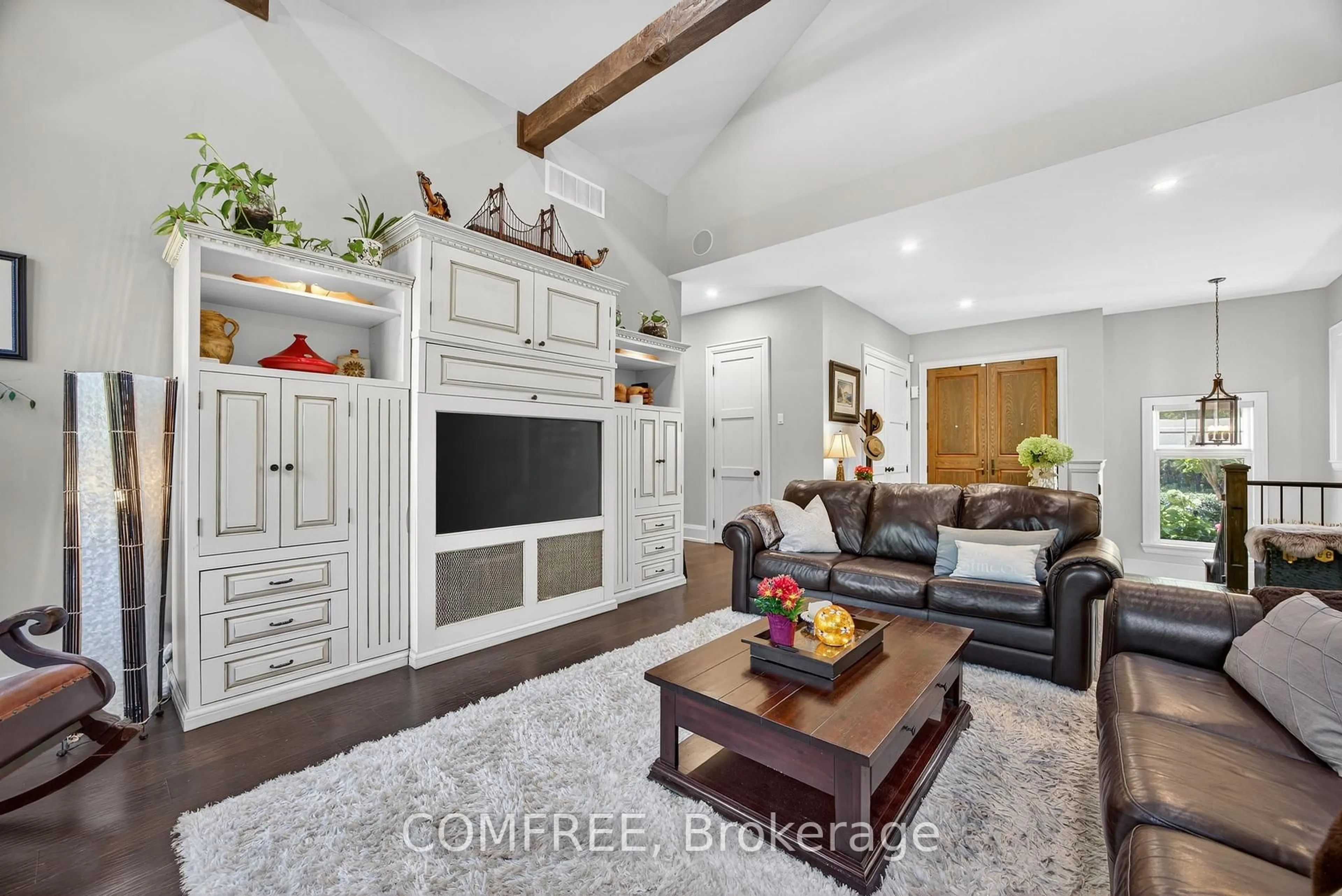 Living room with furniture, unknown for 1707 Wilkinson St, Innisfil Ontario L9S 5A8