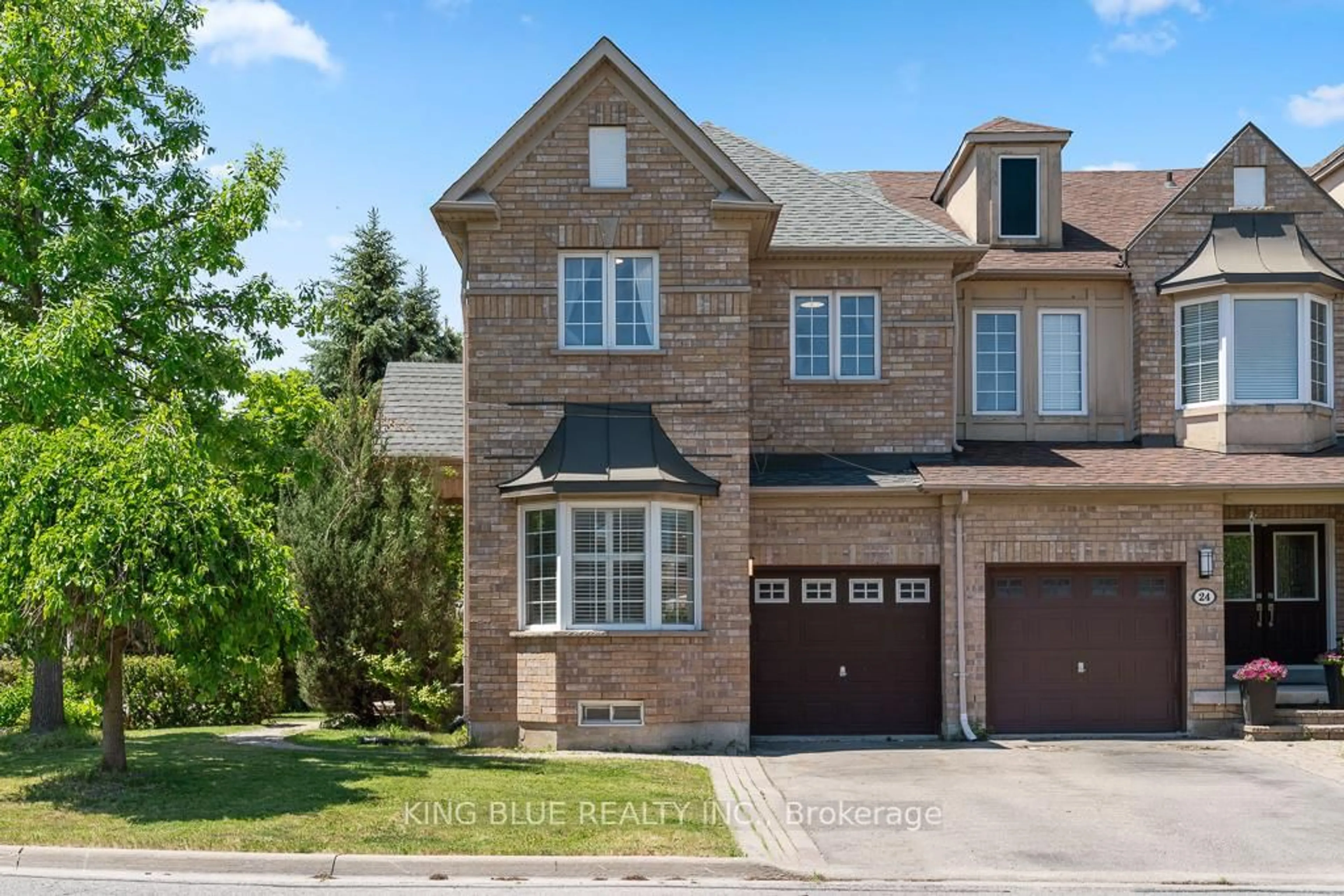 Home with brick exterior material, street for 26 Lander Cres, Vaughan Ontario L4J 8V2