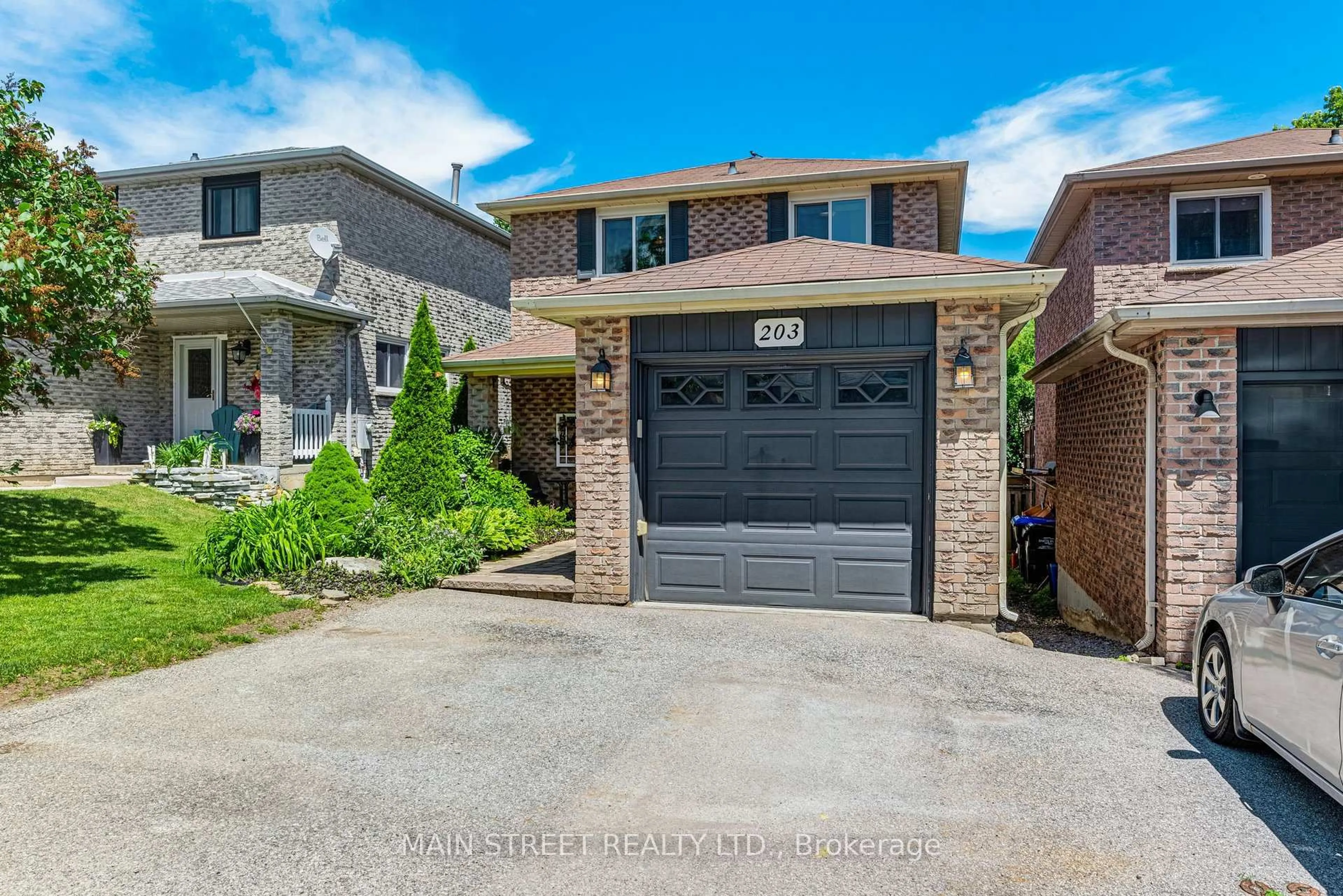 Home with brick exterior material, street for 203 Colborne St, Bradford West Gwillimbury Ontario L3Z 2R6
