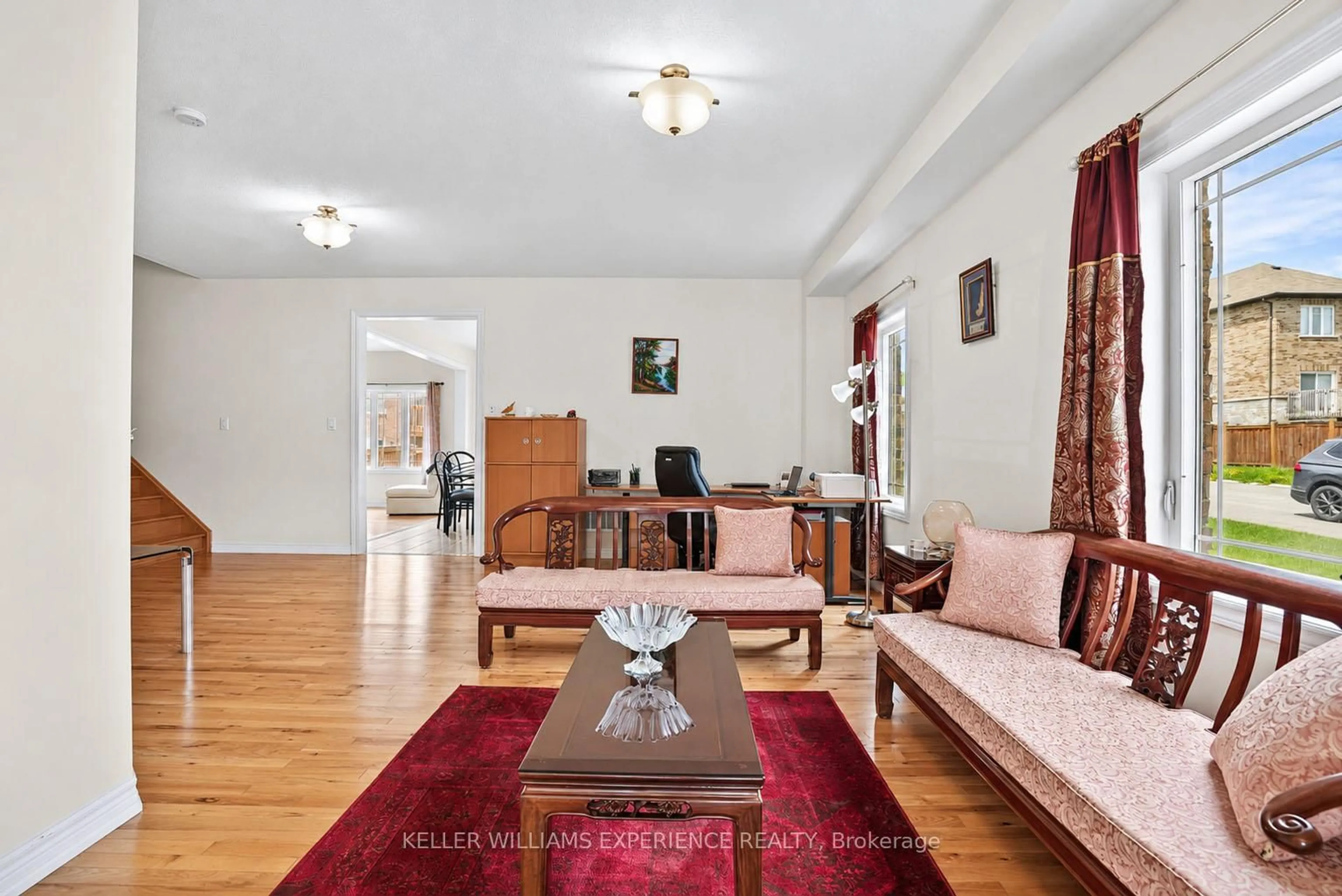 Living room with furniture, unknown for 1296 Dallman St, Innisfil Ontario L0L 1W0