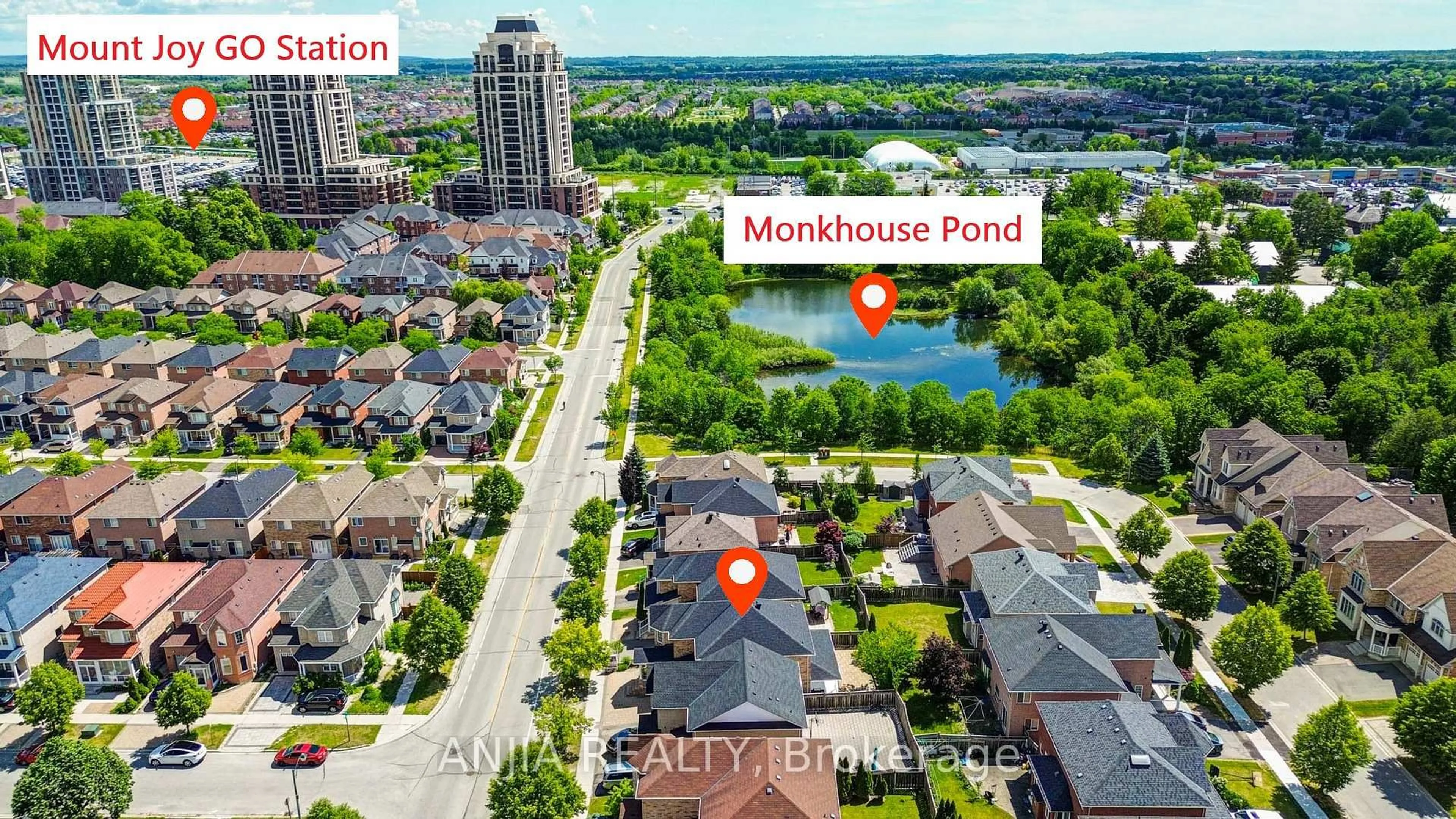A pic from outside/outdoor area/front of a property/back of a property/a pic from drone, city buildings view from balcony for 179 Edward Jeffreys Ave, Markham Ontario L6E 2A4