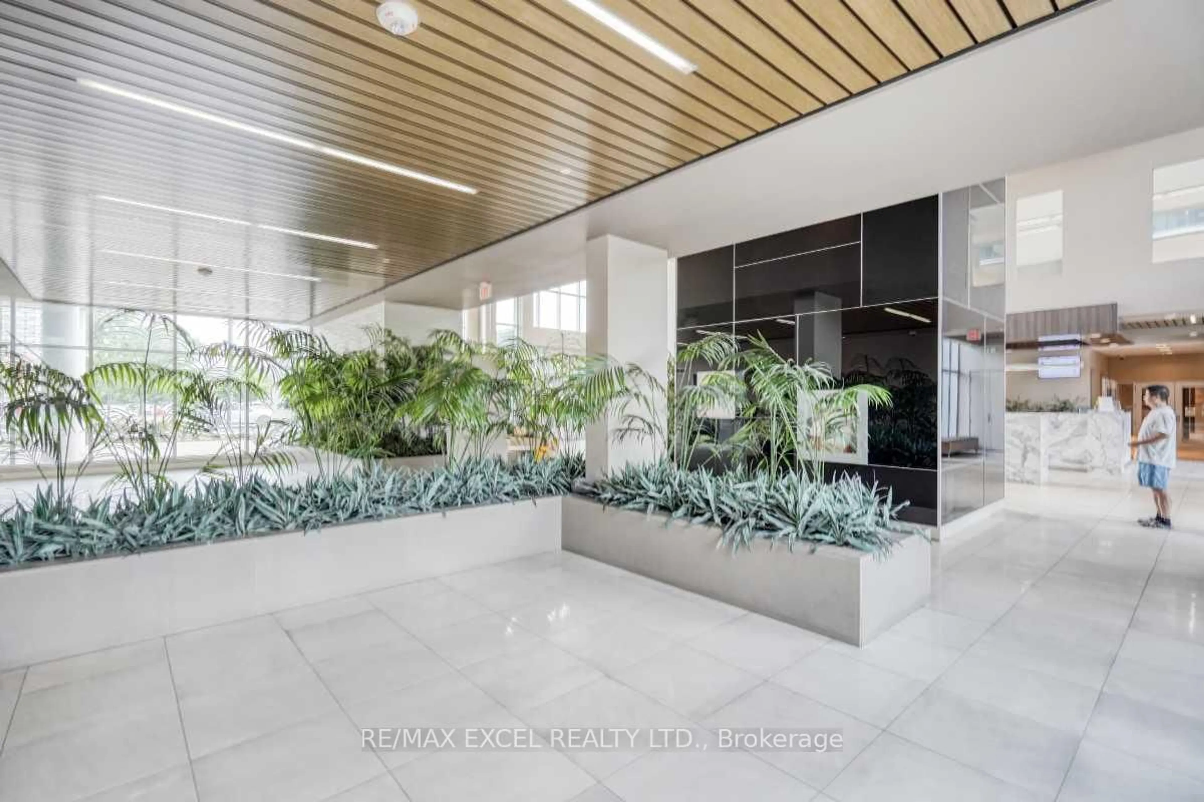 Unknown for 9608 Yonge St #202A, Richmond Hill Ontario L4C 0X4