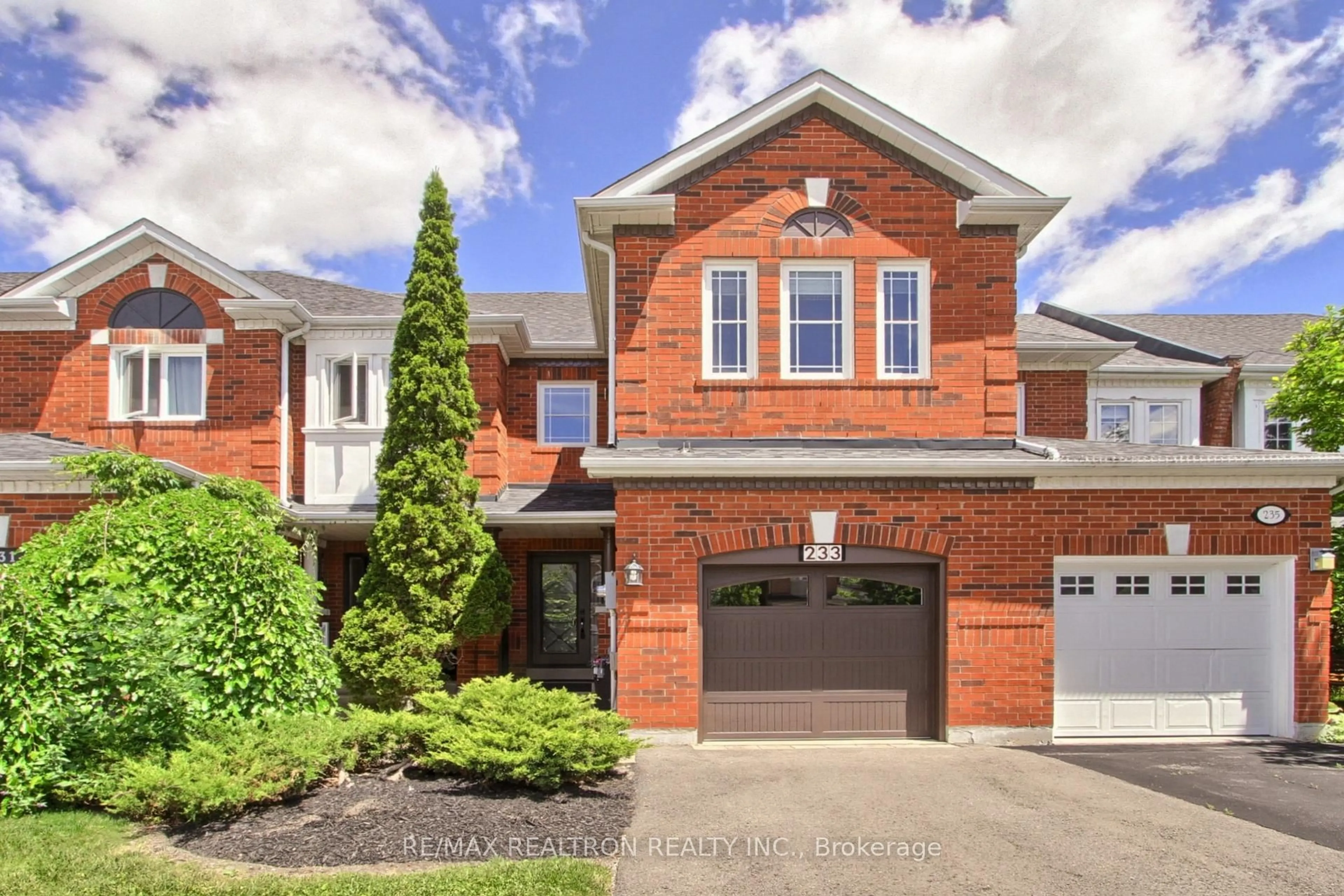 Home with brick exterior material, street for 233 Denise Circ, Newmarket Ontario L3X 2K2