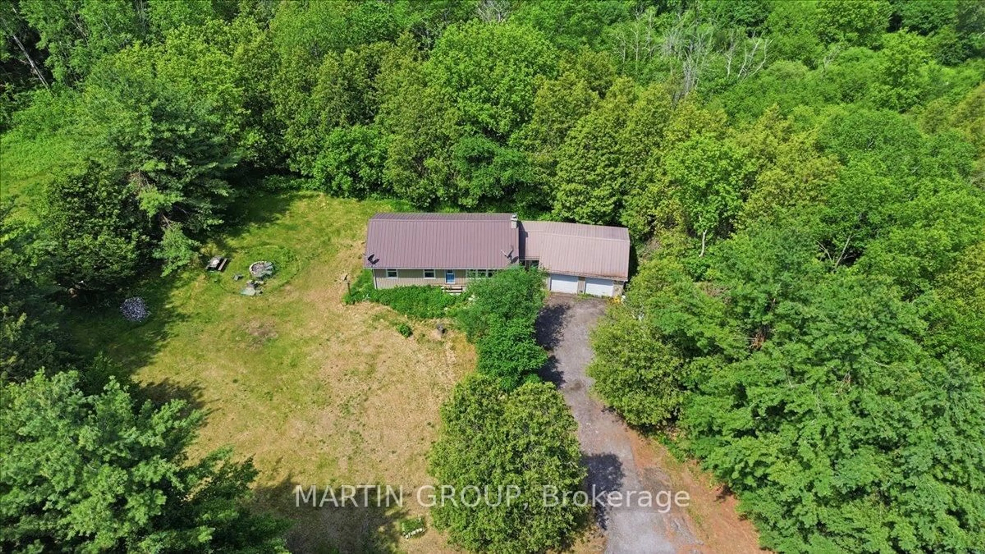 A pic from outside/outdoor area/front of a property/back of a property/a pic from drone, unknown for 21626 Highway 48 Rd, East Gwillimbury Ontario L0G 1M0